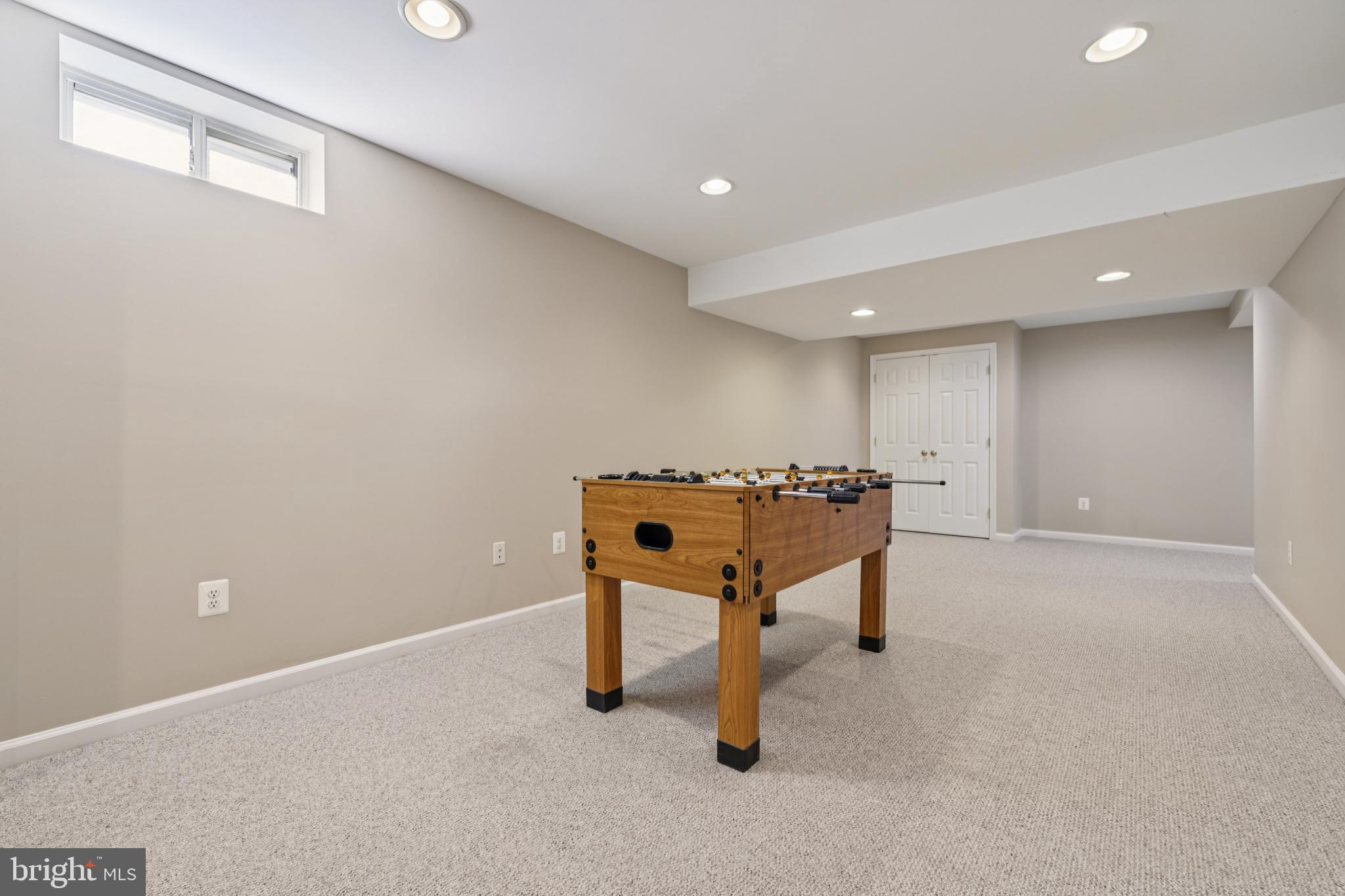 VILLAGE OF RIVER HILL - Residential