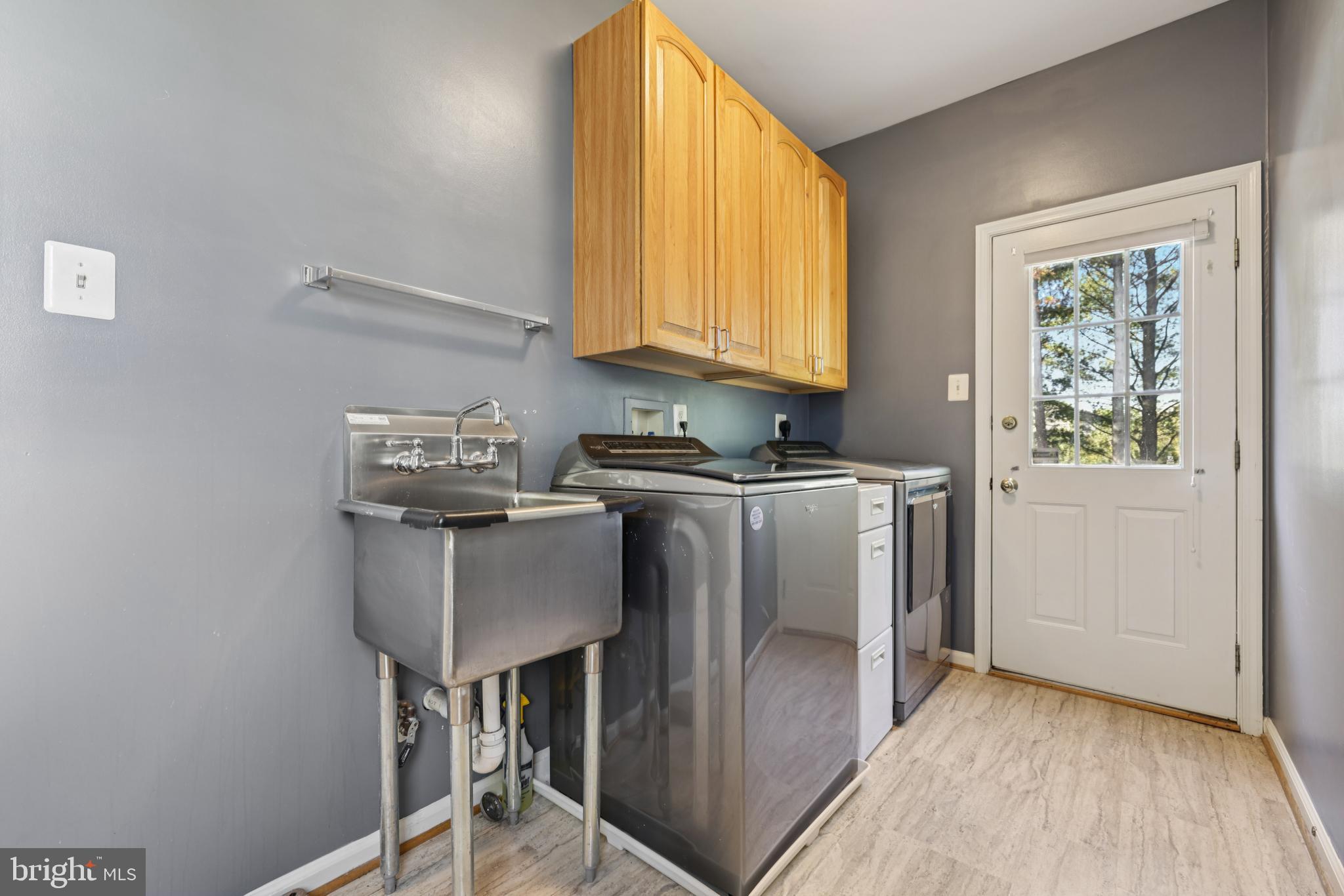 VILLAGE OF RIVER HILL - Residential