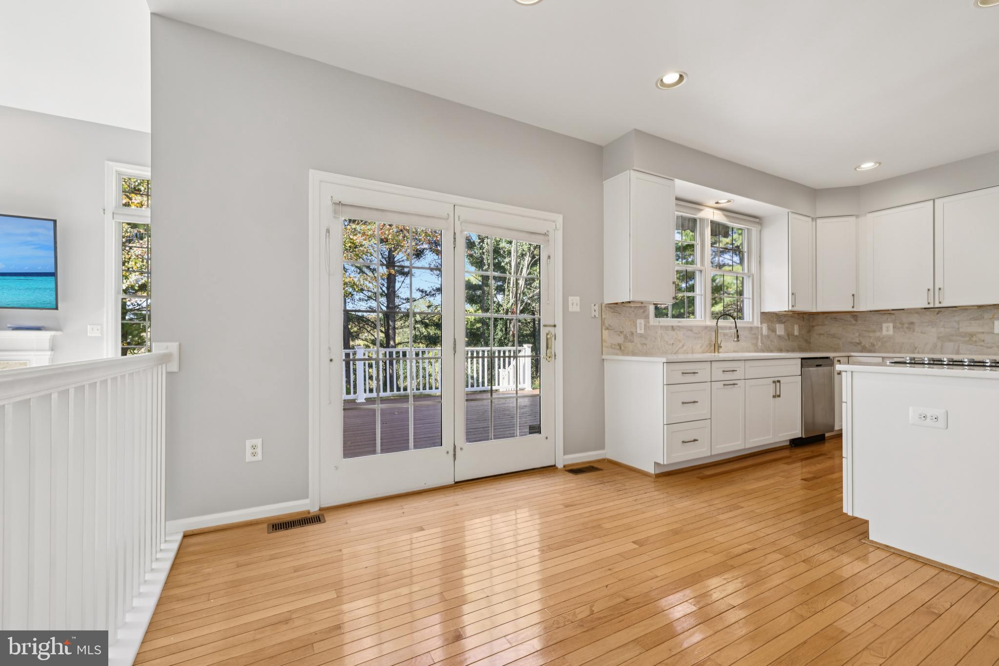 VILLAGE OF RIVER HILL - Residential