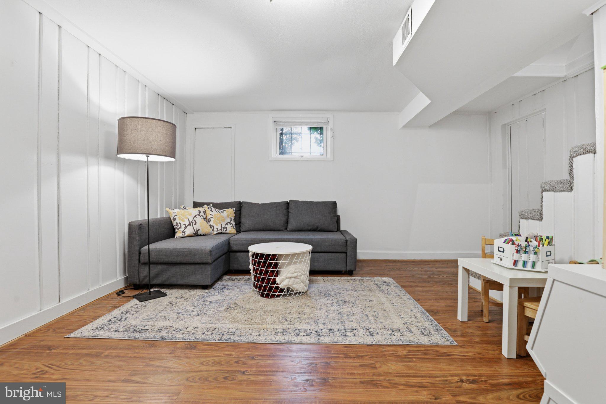 SOUTH FOUR CORNERS - Residential