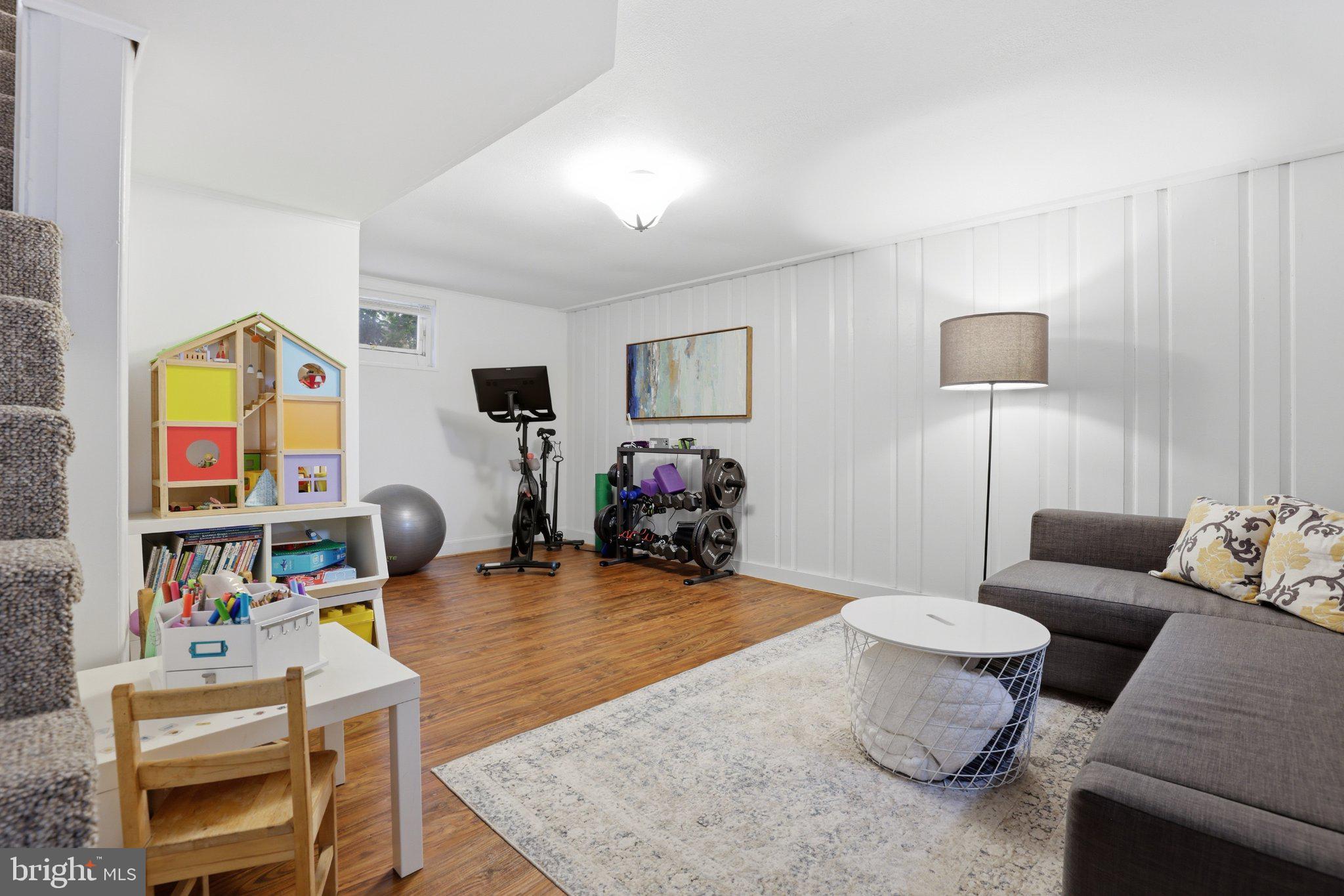 SOUTH FOUR CORNERS - Residential
