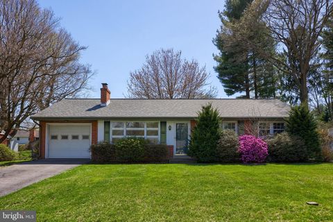 Photo of 1602 VISTA RD, LANCASTER, PA 17601 (MLS # PALA2033322)
