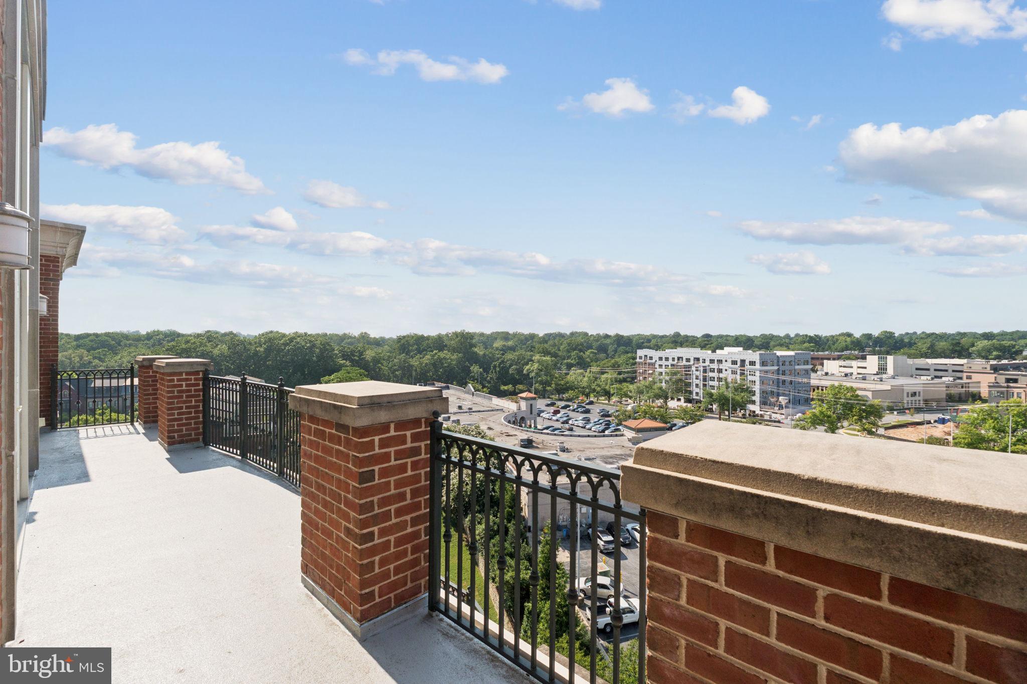 PARK POTOMAC - Residential