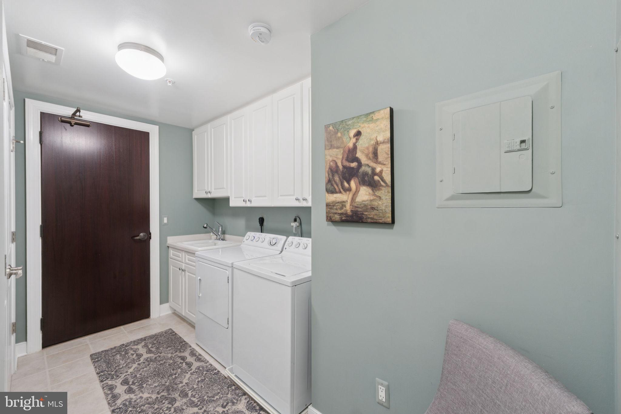 PARK POTOMAC - Residential