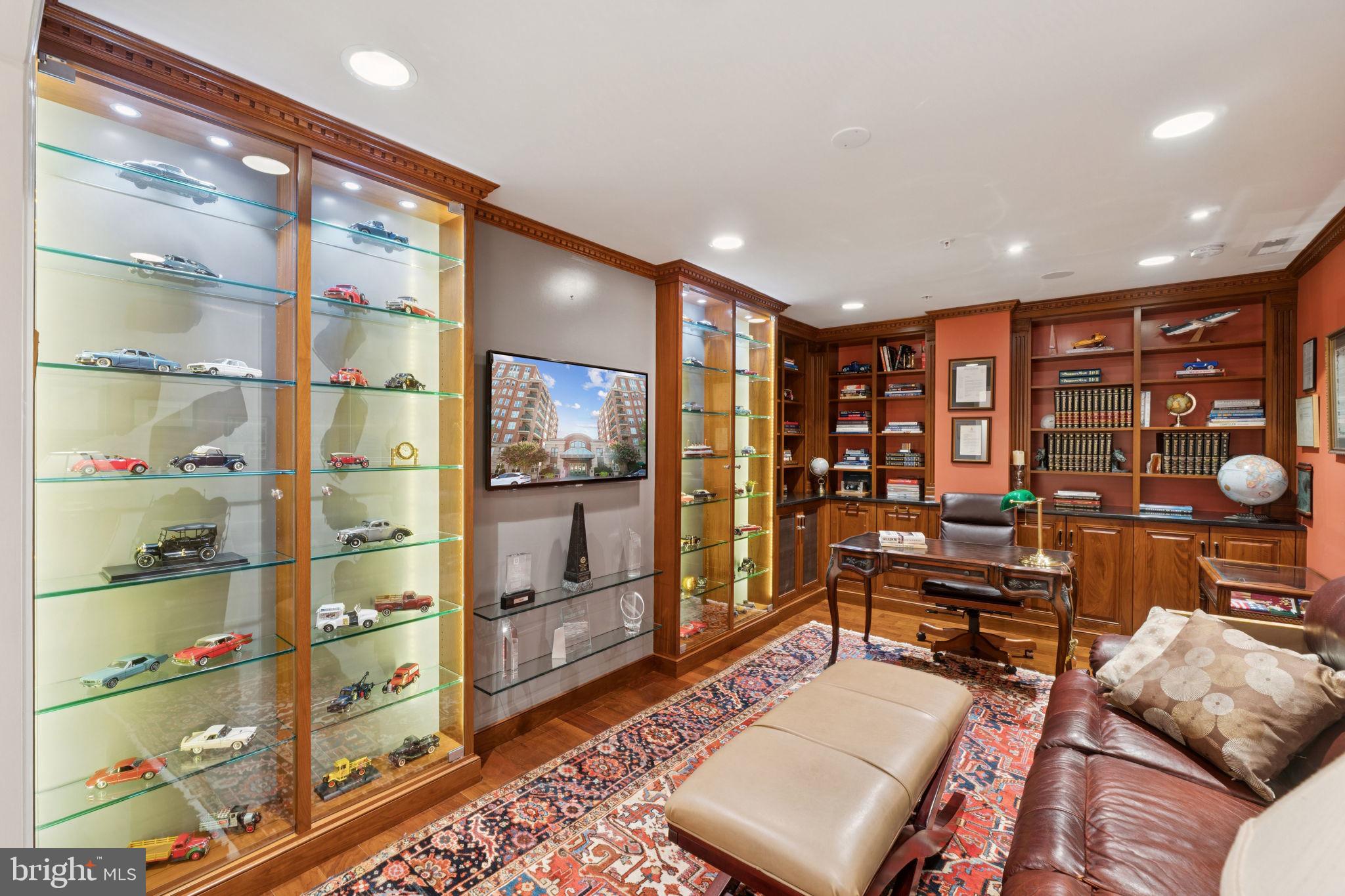 PARK POTOMAC - Residential