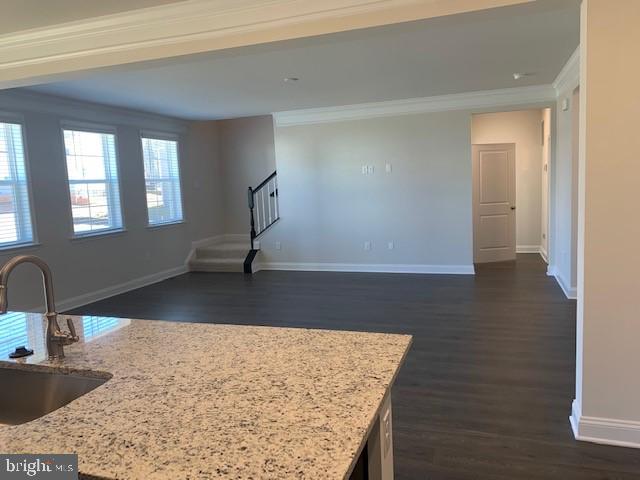 SHELTON KNOLLS - Residential