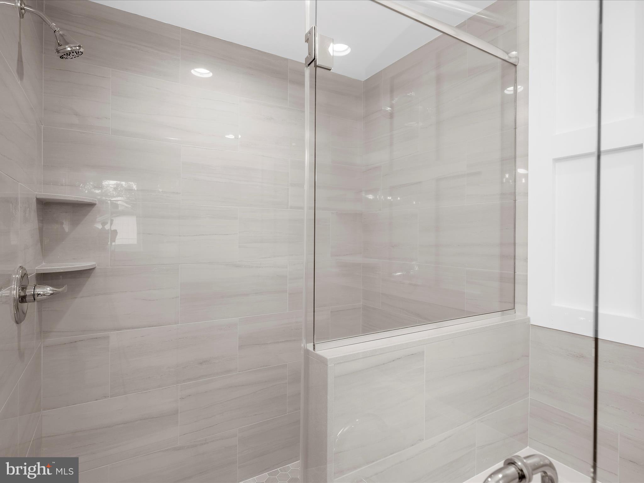 GRANDE VIEW PARK - Residential