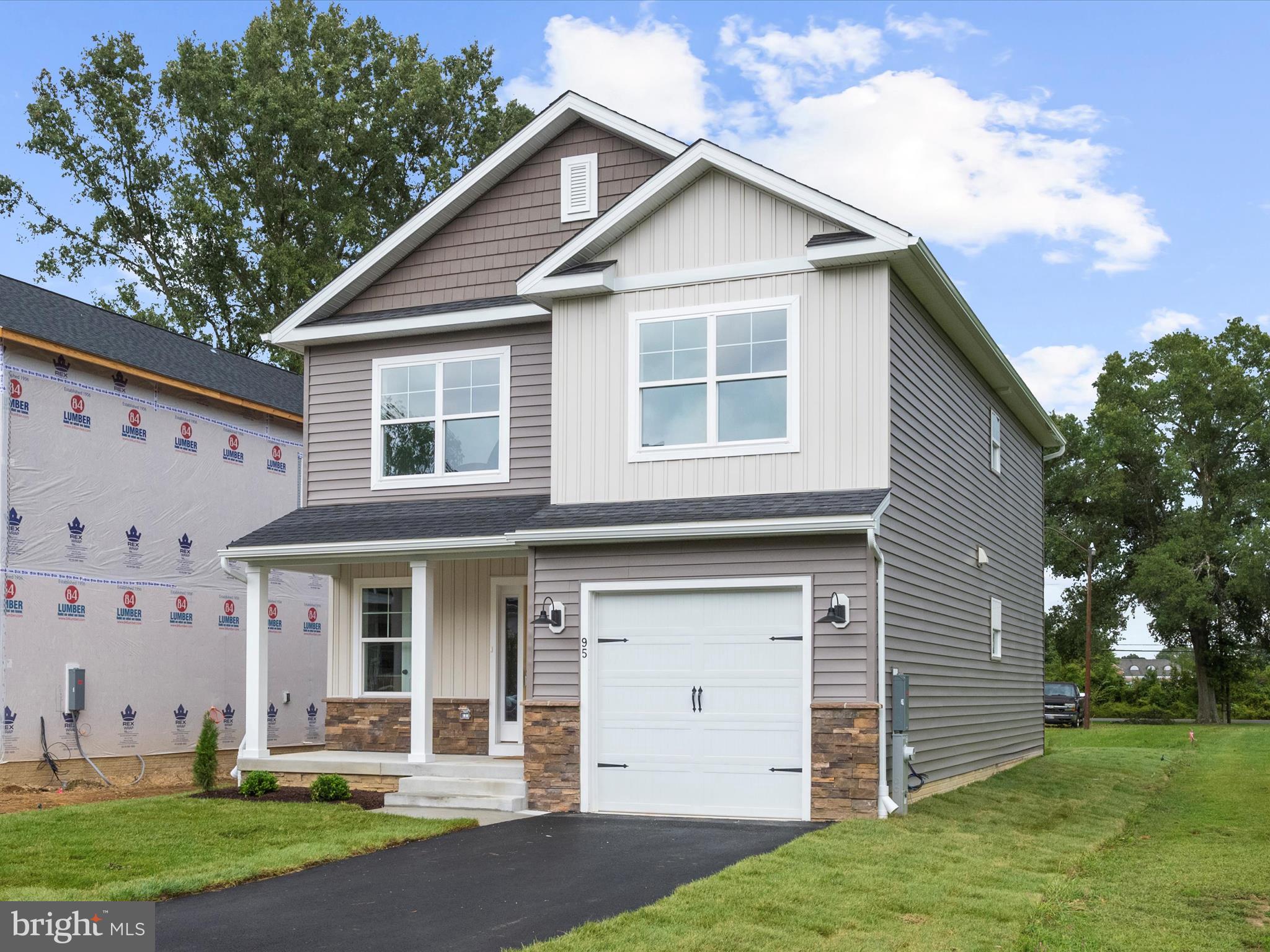 GRANDE VIEW PARK - Residential