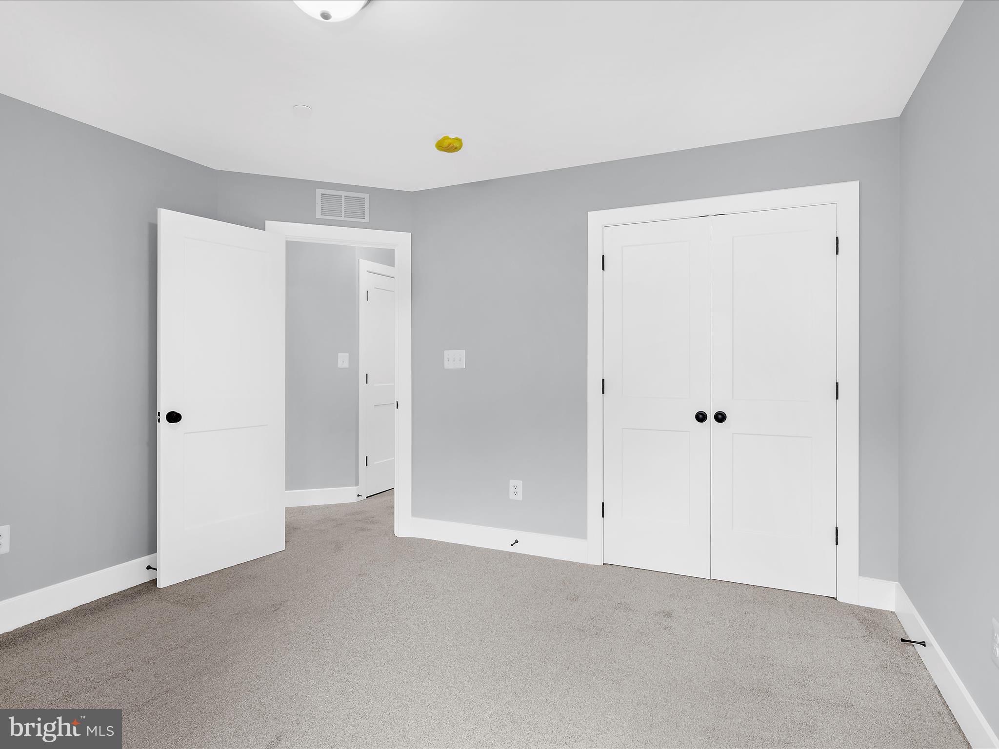 GRANDE VIEW PARK - Residential