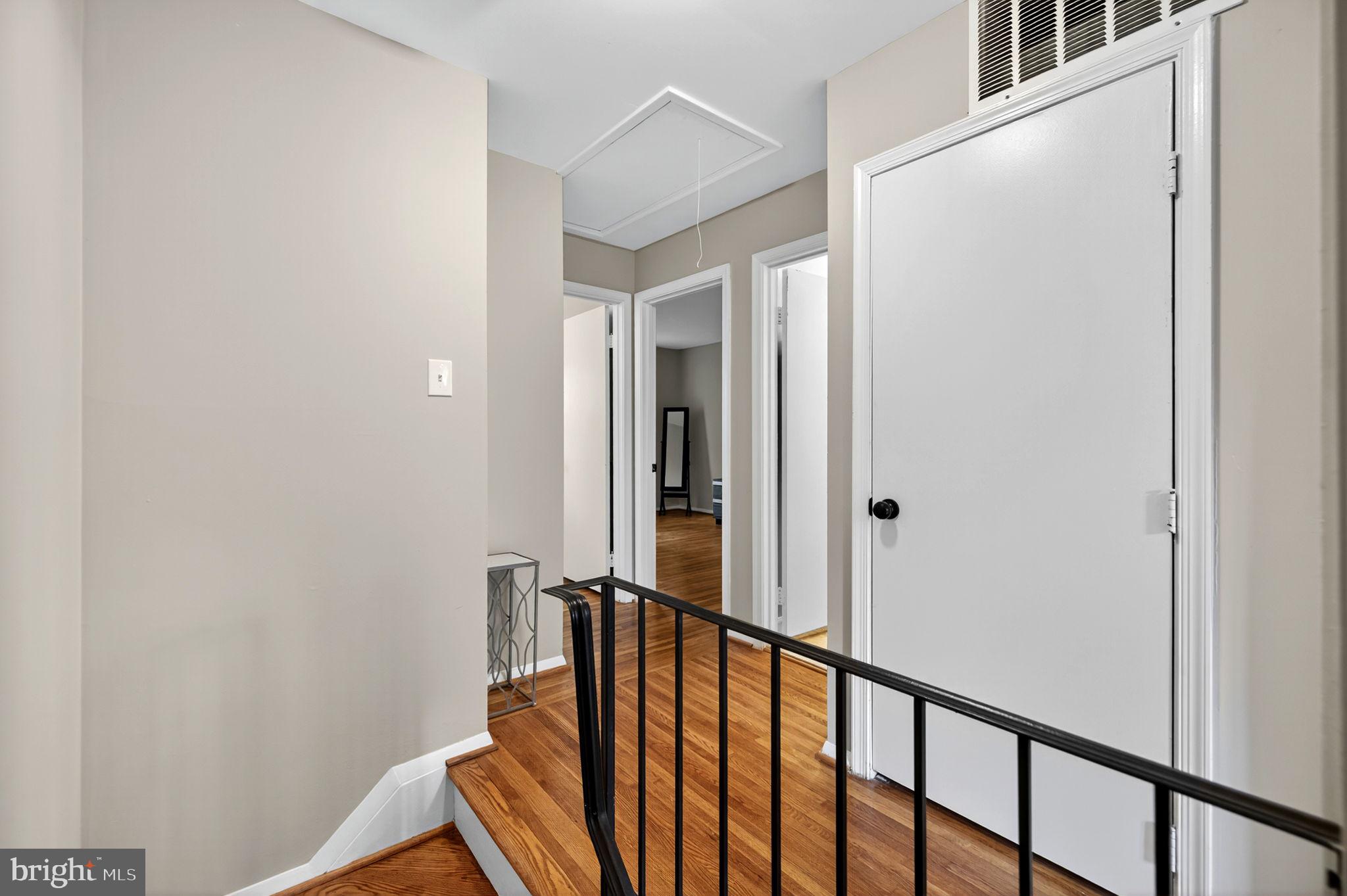 CARDINAL SQUARE - Residential