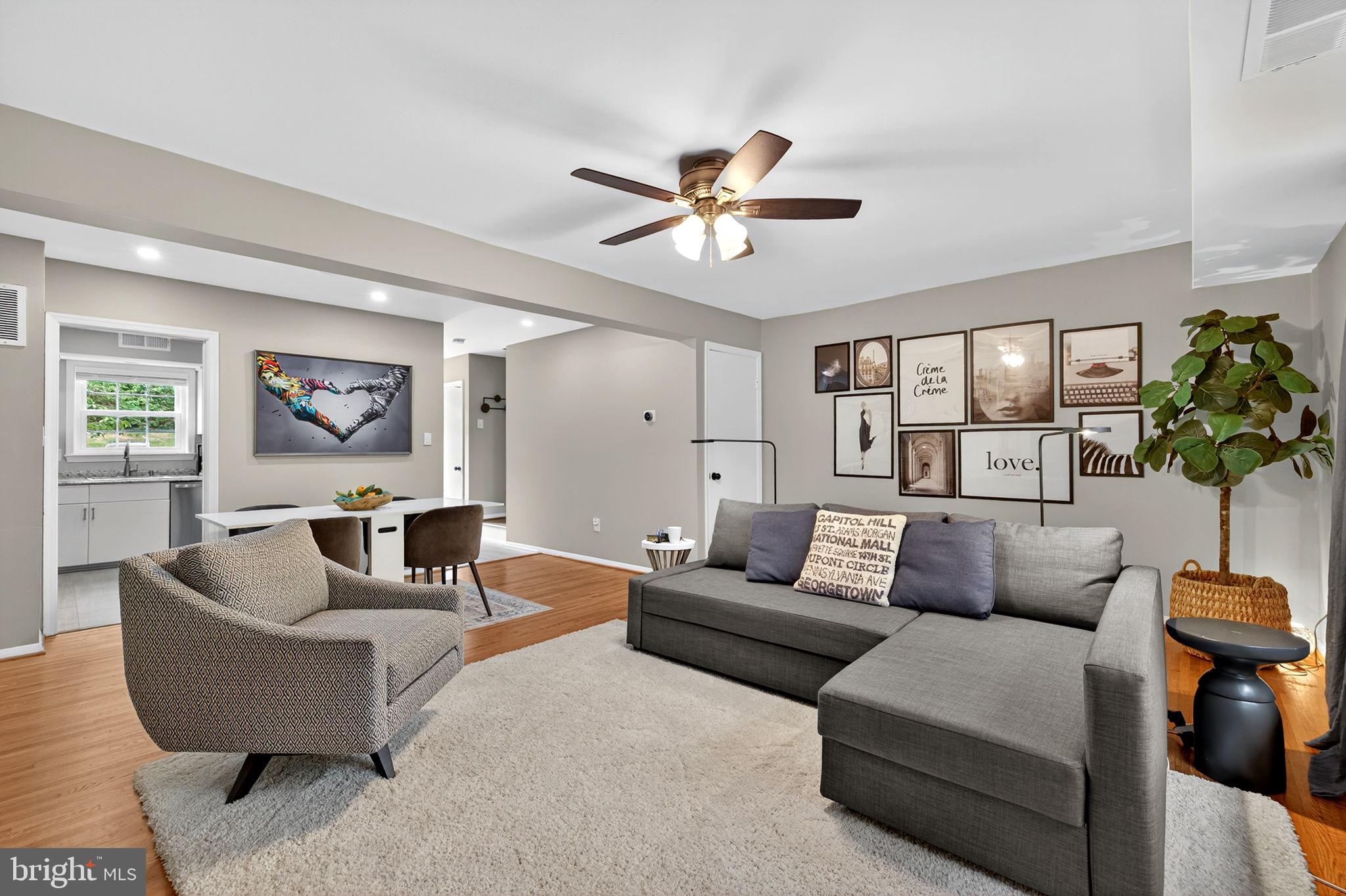 CARDINAL SQUARE - Residential