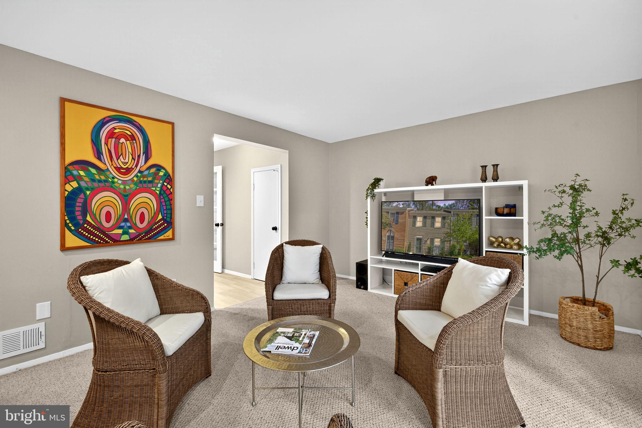 CARDINAL SQUARE - Residential