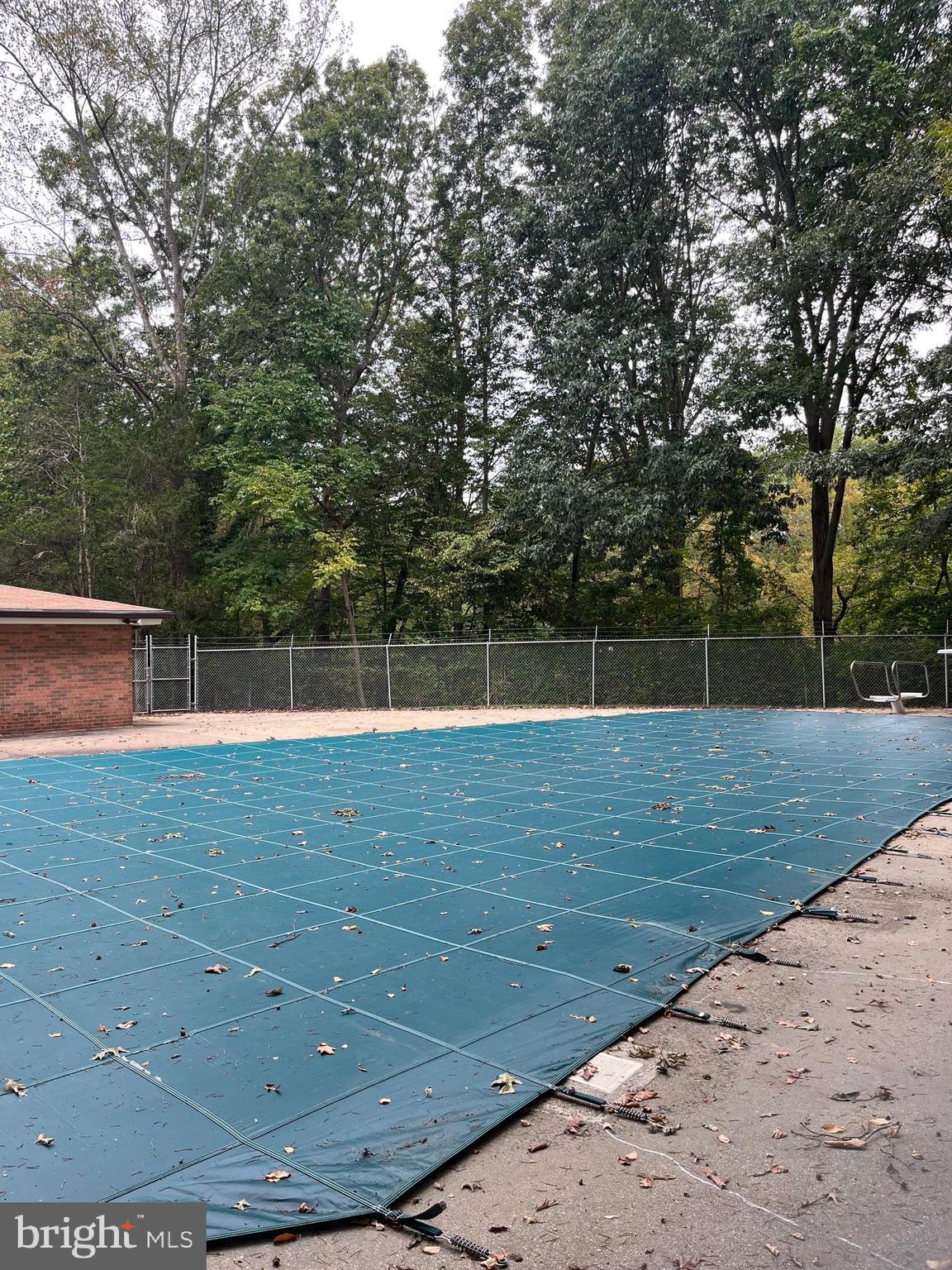 CARDINAL SQUARE - Residential