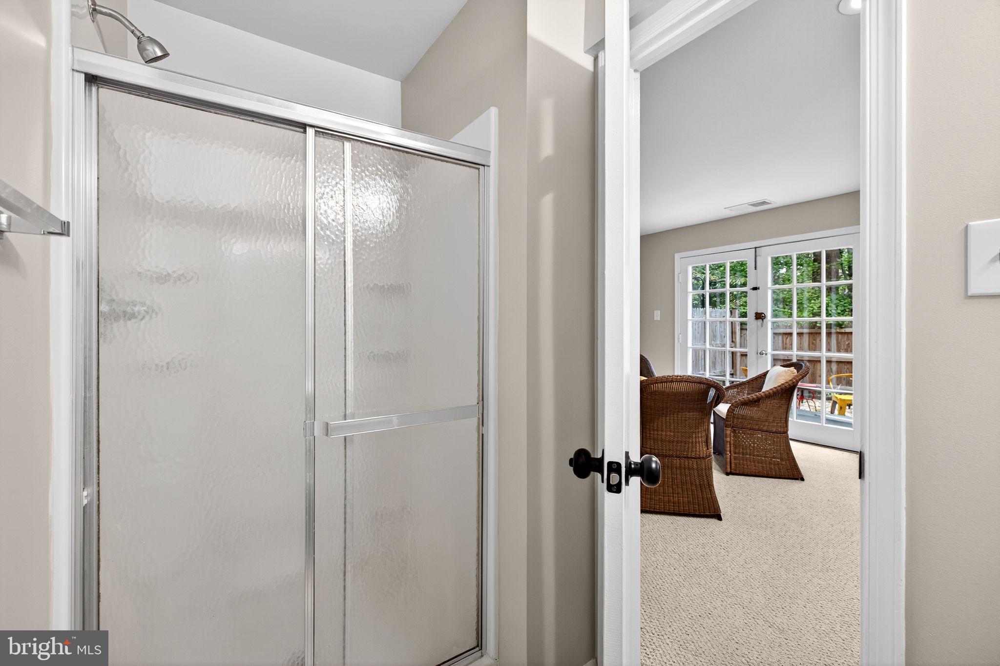 CARDINAL SQUARE - Residential