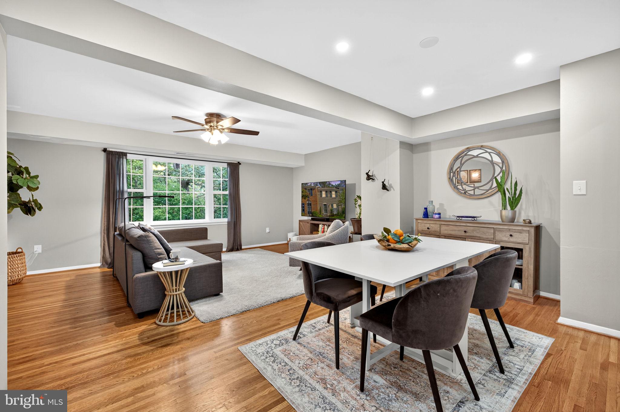 CARDINAL SQUARE - Residential