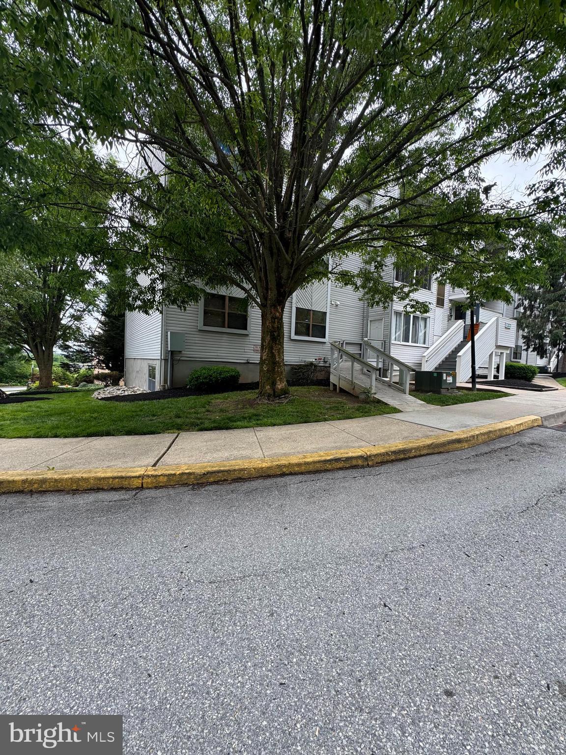1633 GOVERNOR HOUSE CIRCLE 199