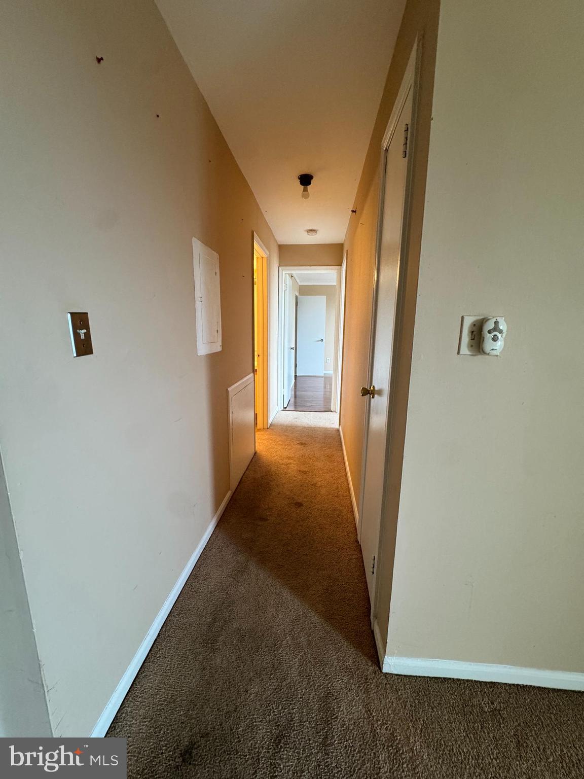 1633 GOVERNOR HOUSE CIRCLE 199