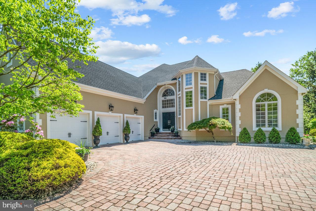17 LA COSTA COURT