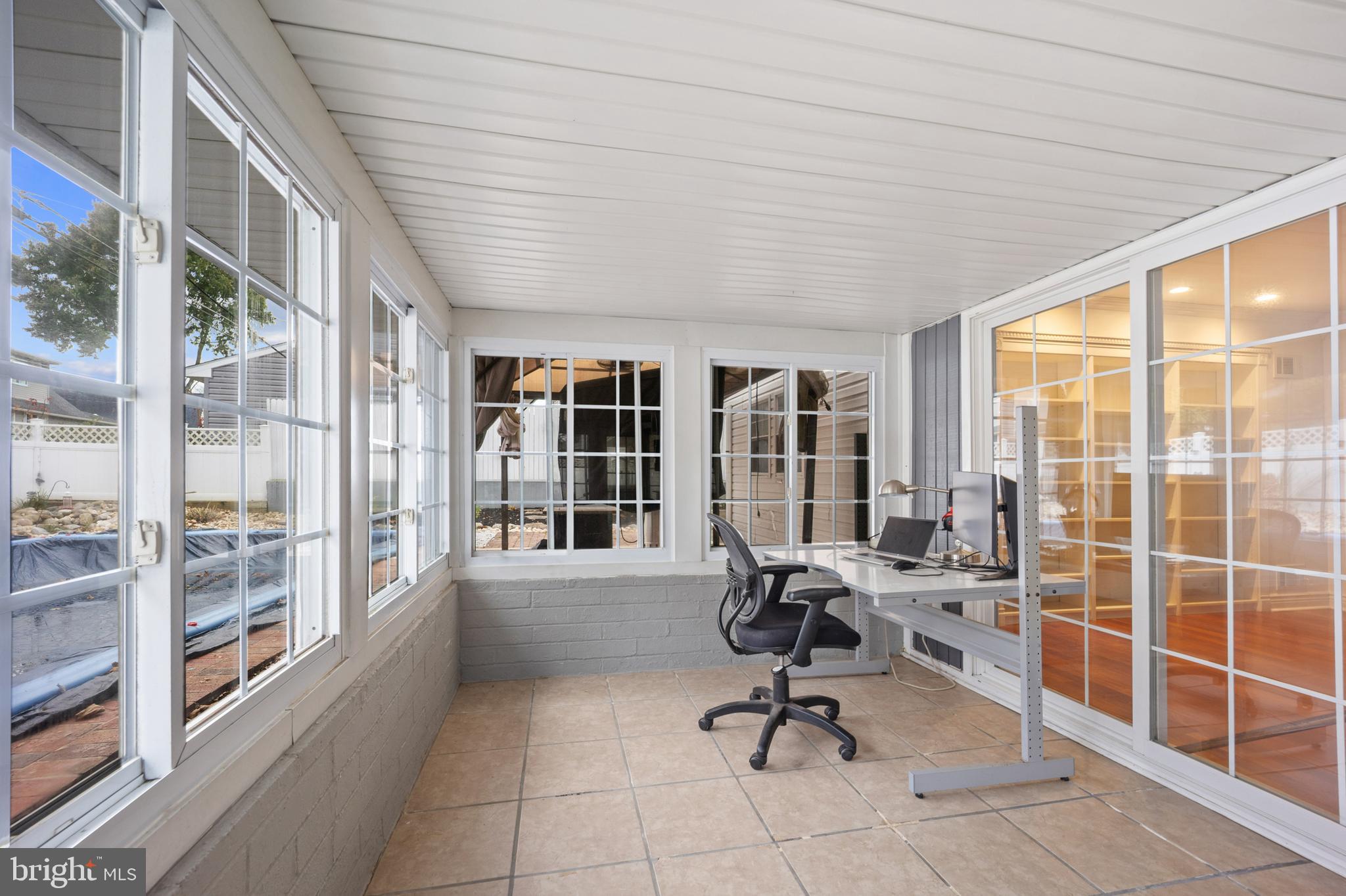 SNOWBALL GATE - Residential