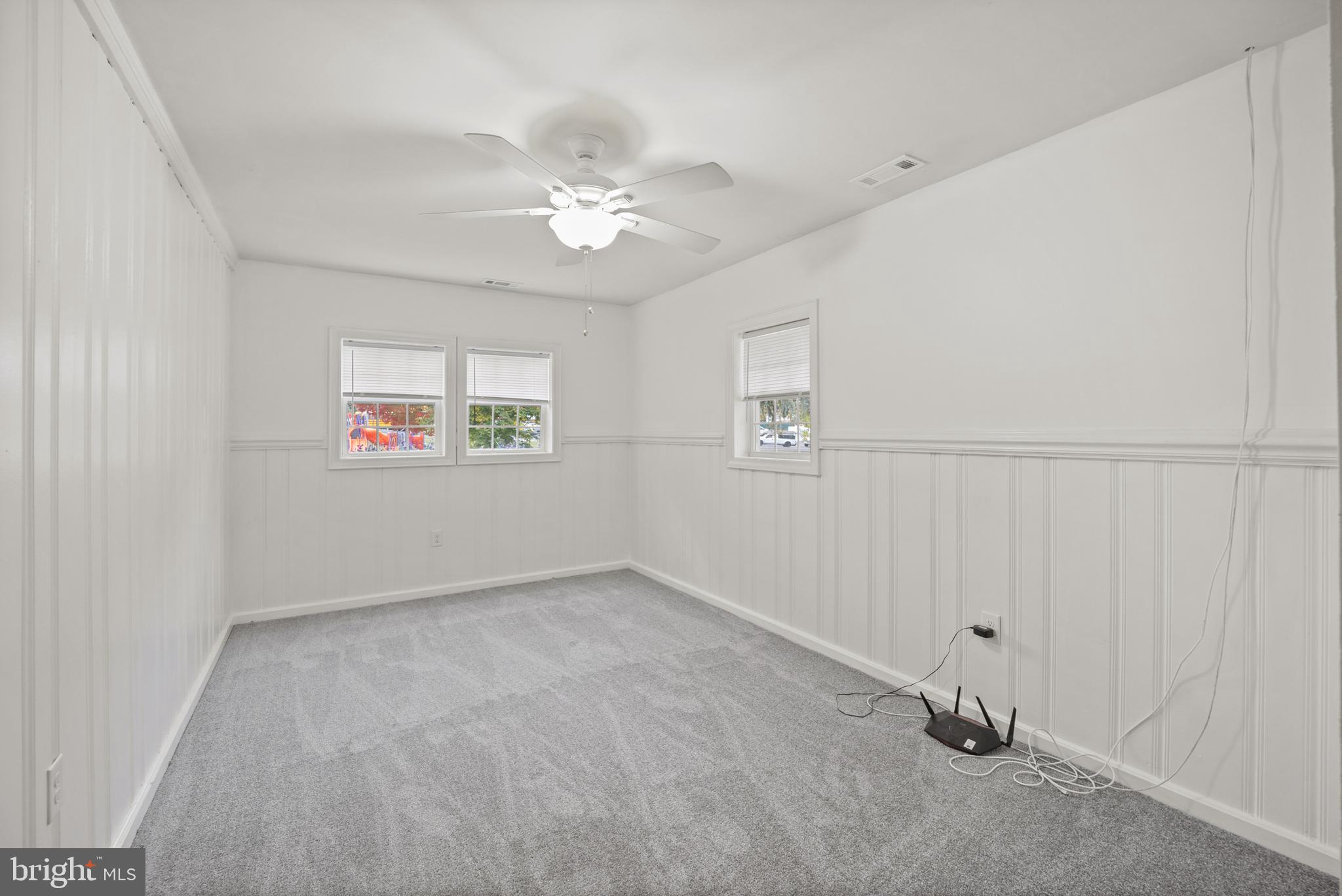 SNOWBALL GATE - Residential