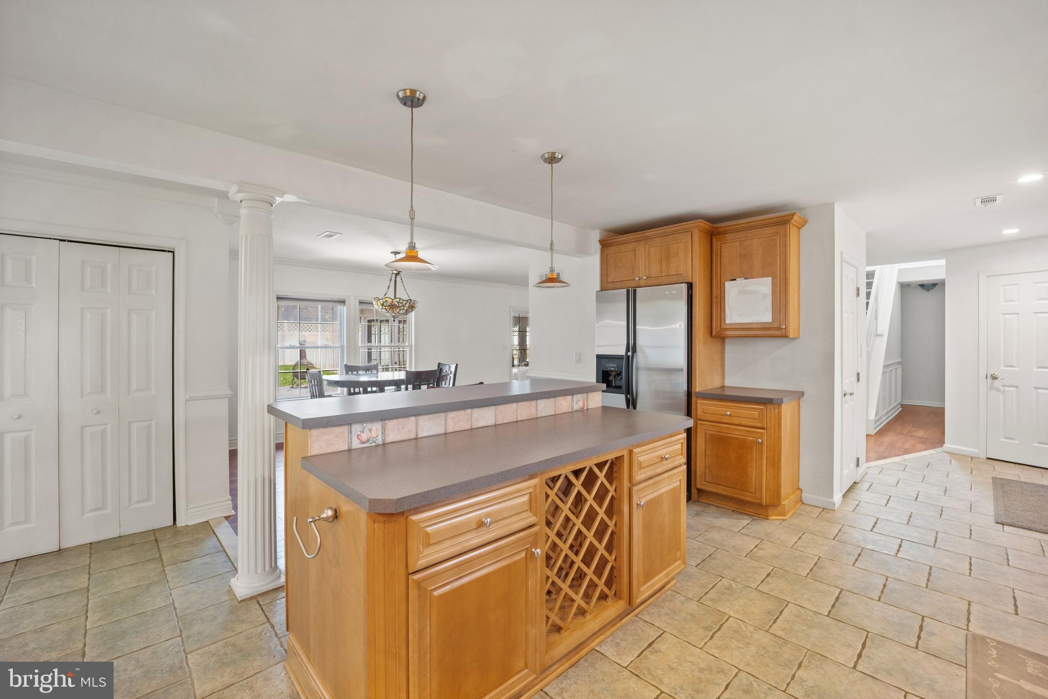 SNOWBALL GATE - Residential