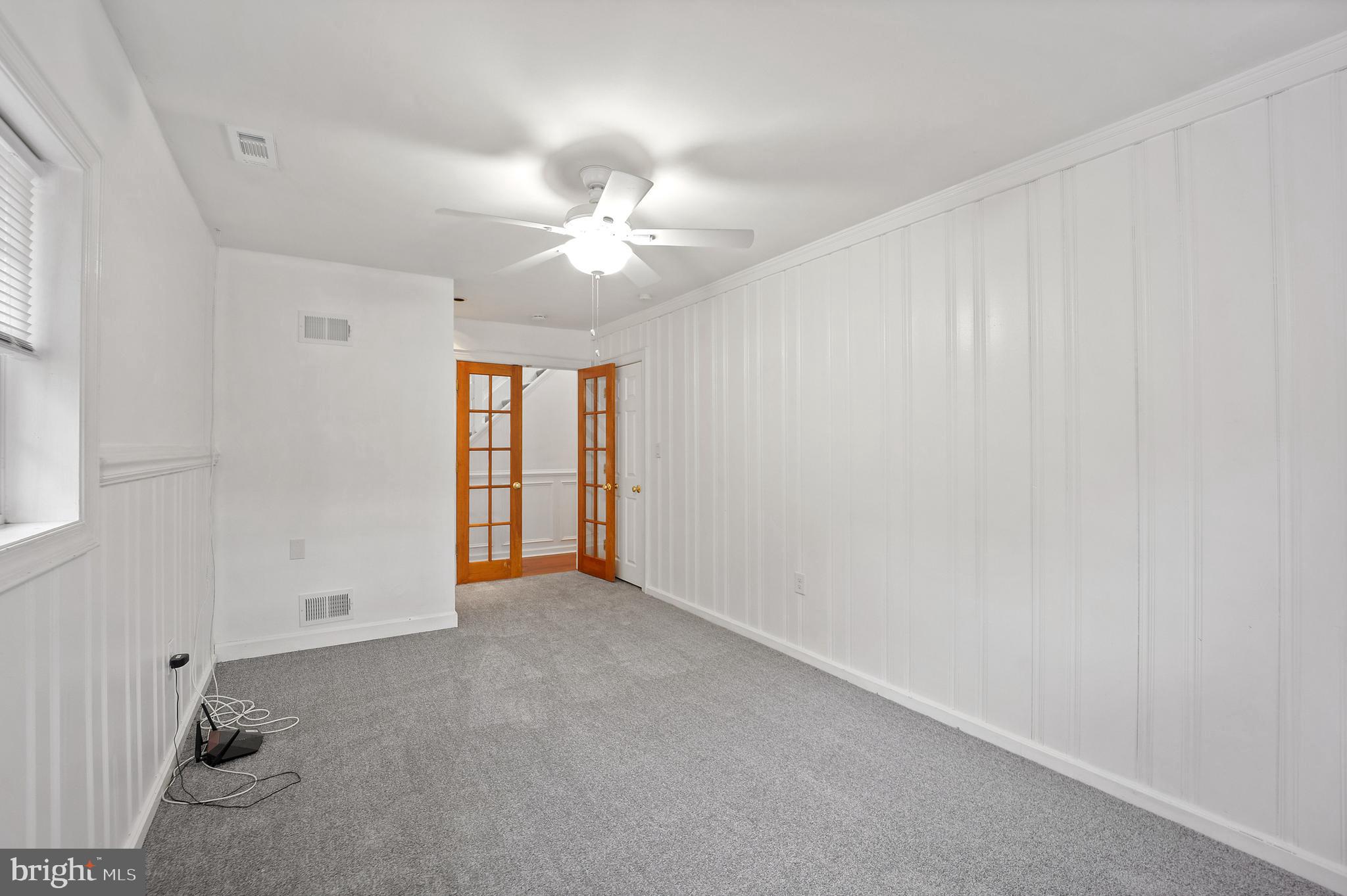 SNOWBALL GATE - Residential