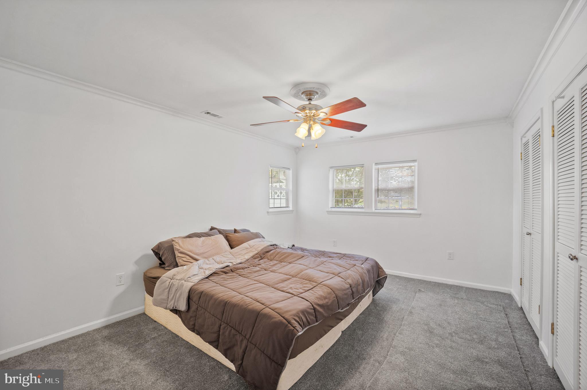 SNOWBALL GATE - Residential