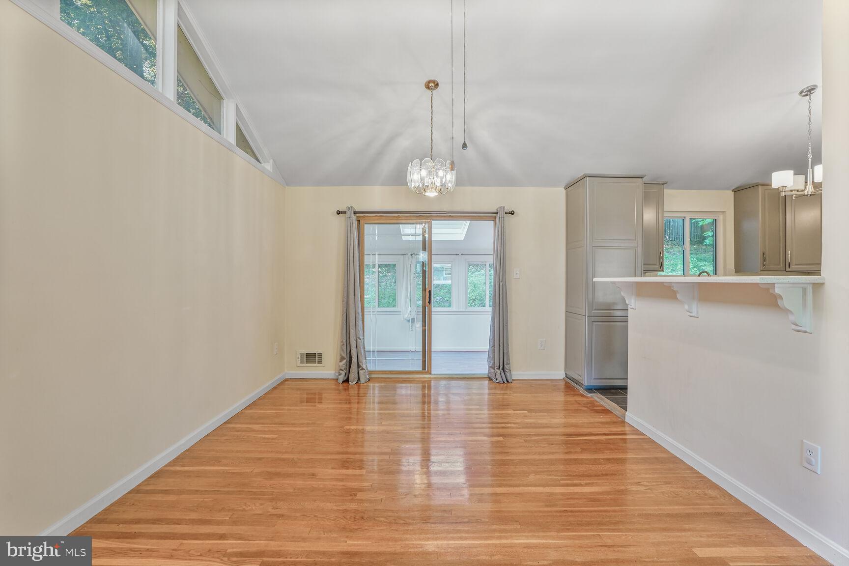 5606 EASTBOURNE DRIVE