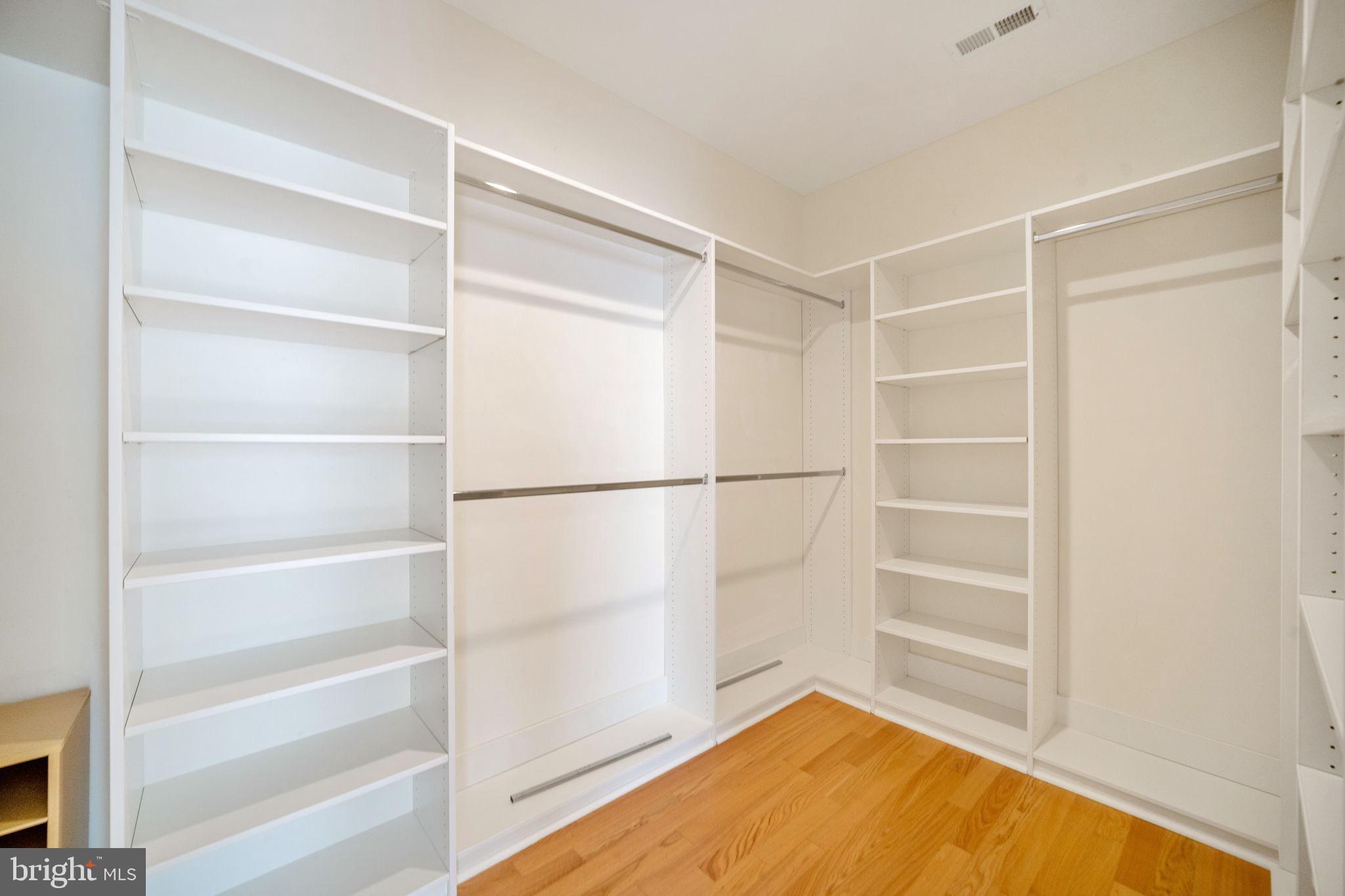 BARLEY WOODS - Residential