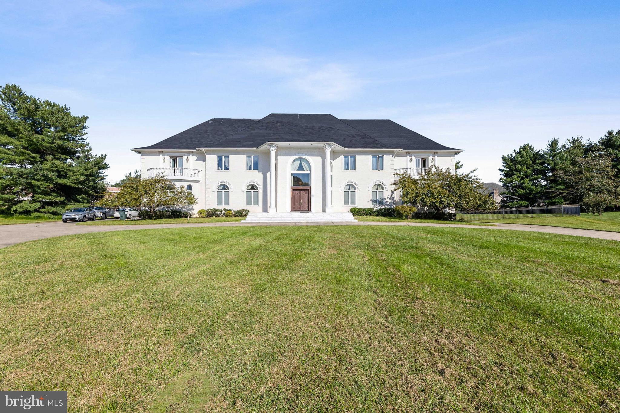 POTOMAC MANOR - Residential