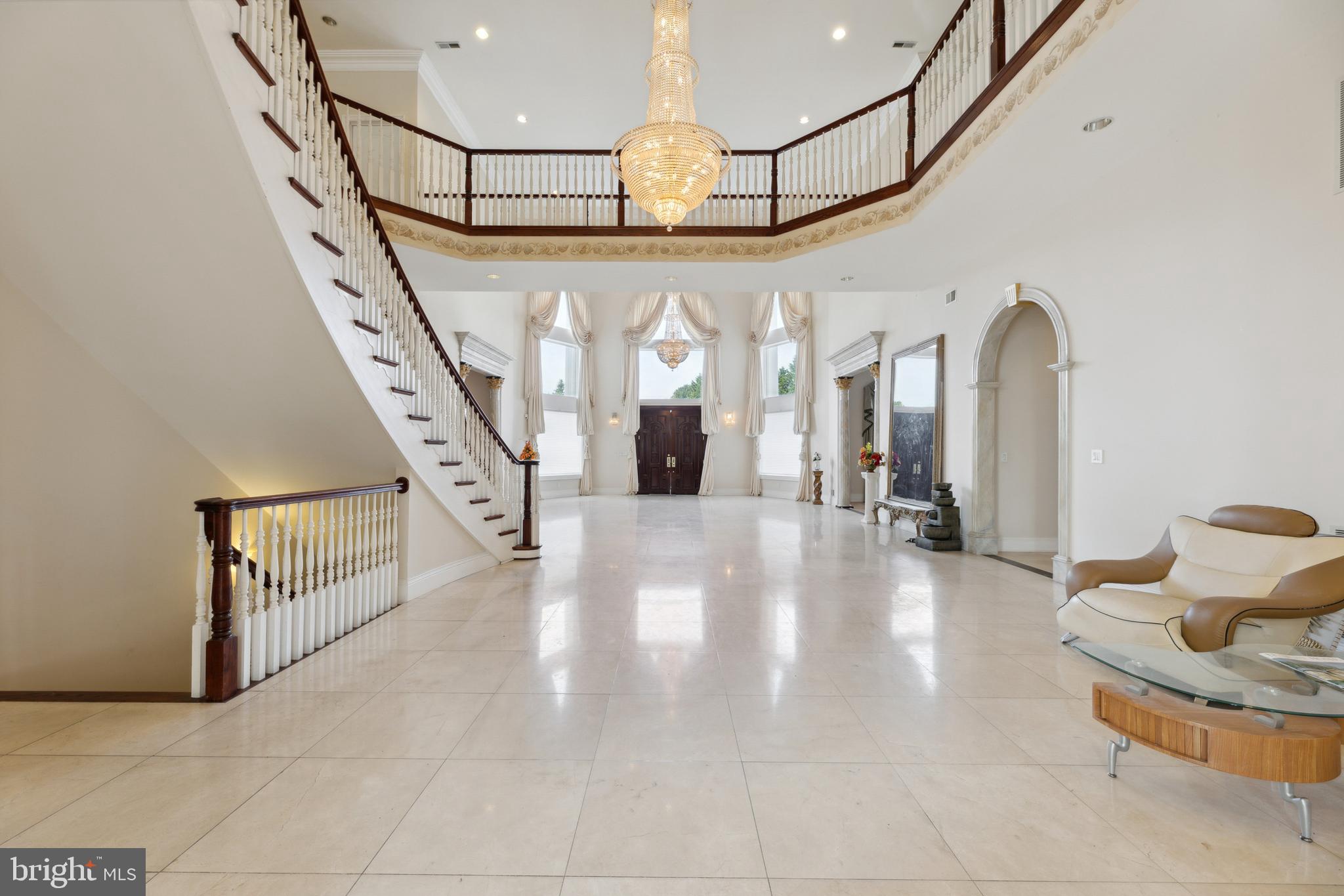 POTOMAC MANOR - Residential