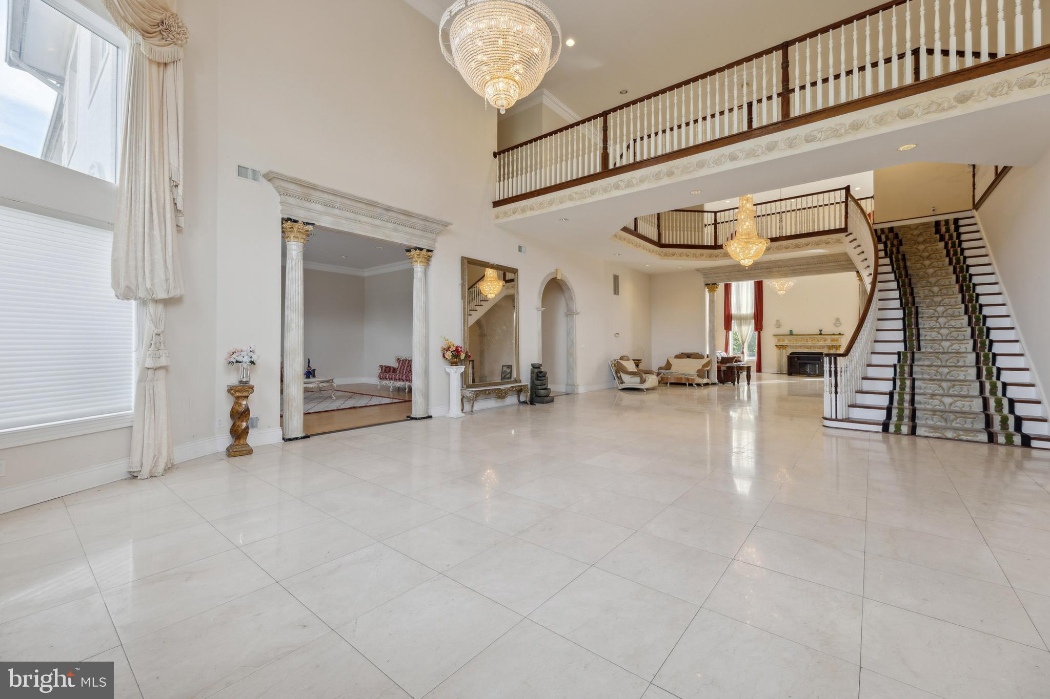 POTOMAC MANOR - Residential