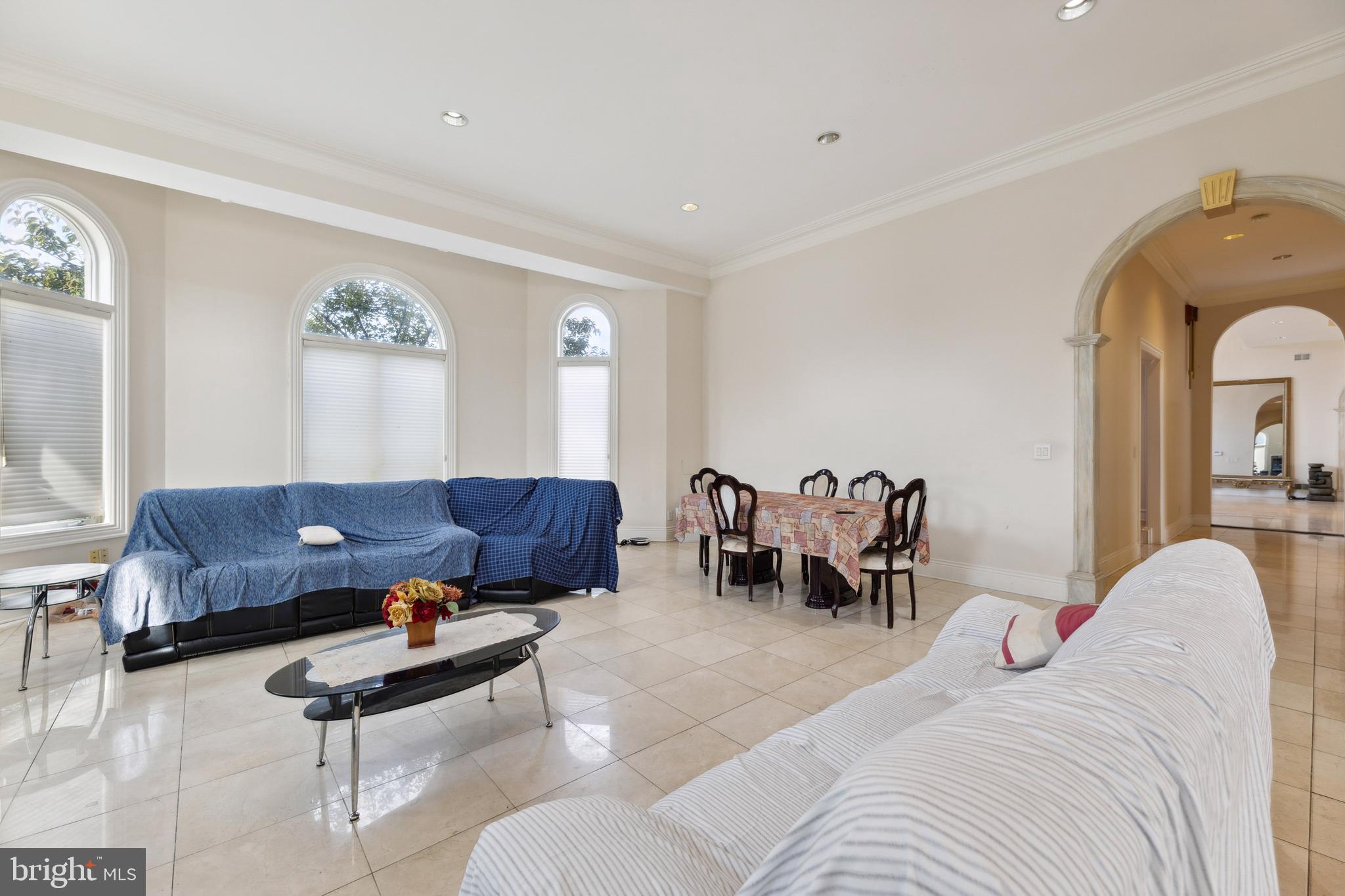 POTOMAC MANOR - Residential