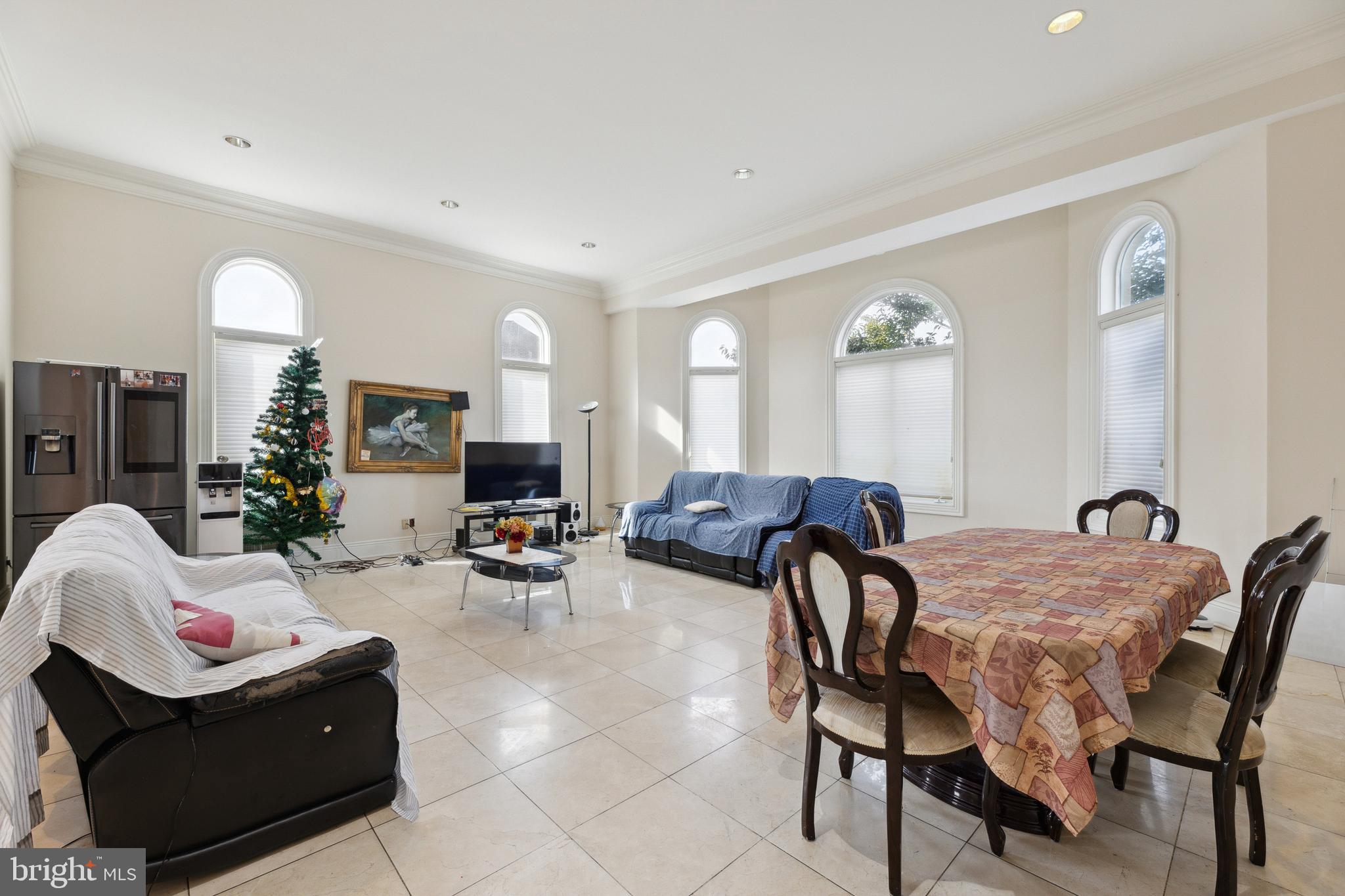 POTOMAC MANOR - Residential