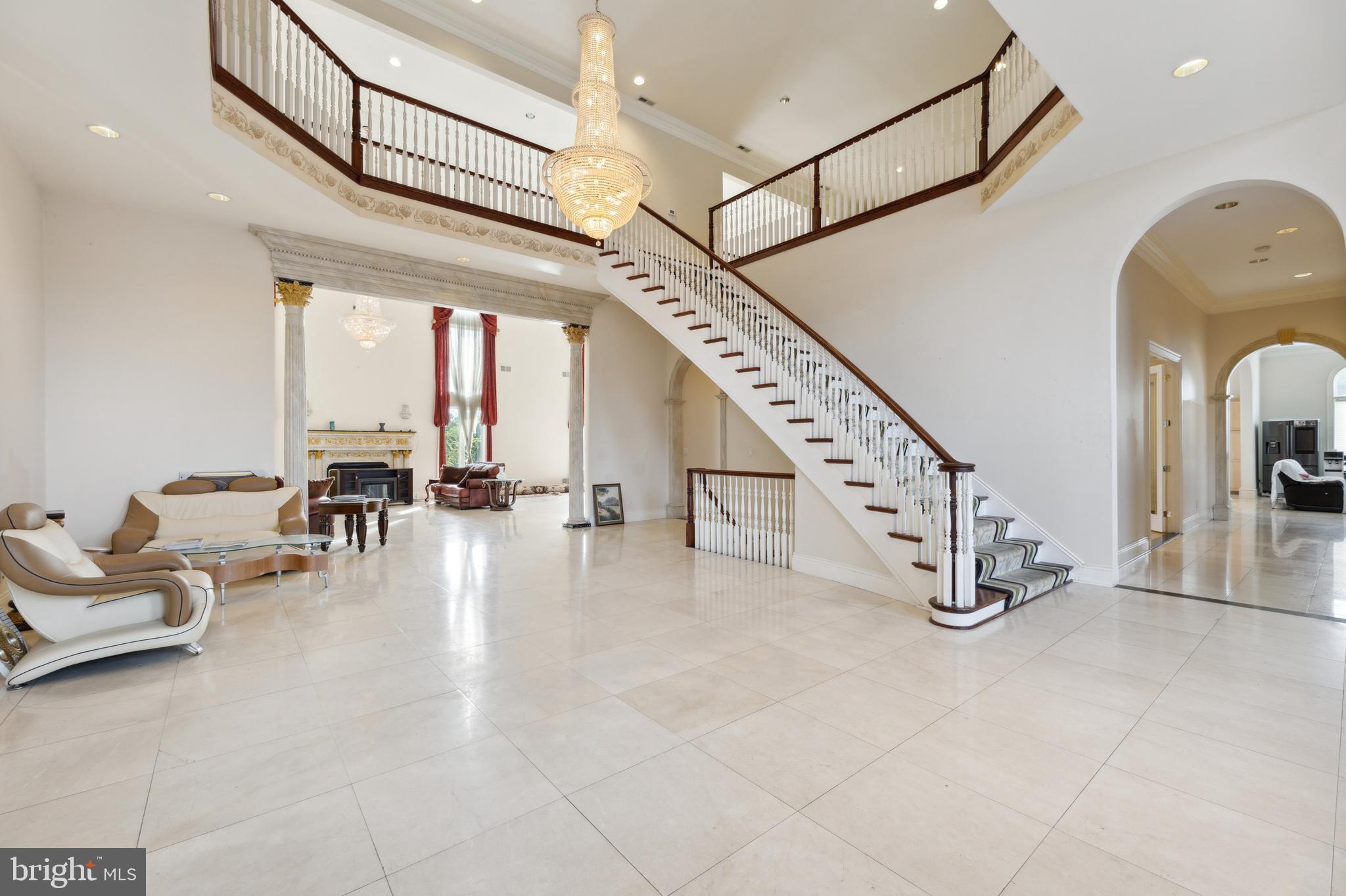 POTOMAC MANOR - Residential