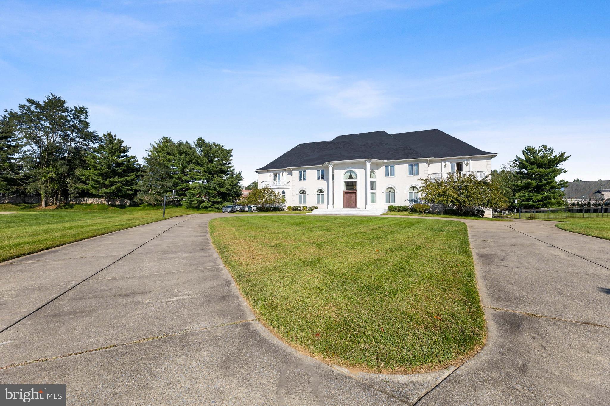 POTOMAC MANOR - Residential