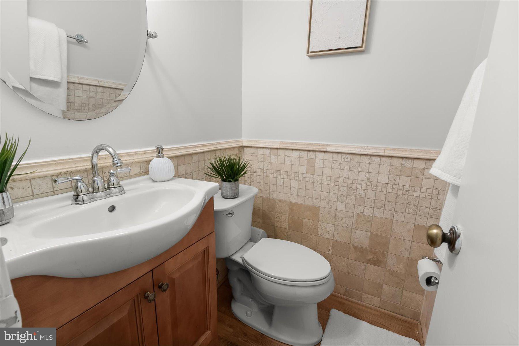 CARDEROCK SPRINGS - Residential