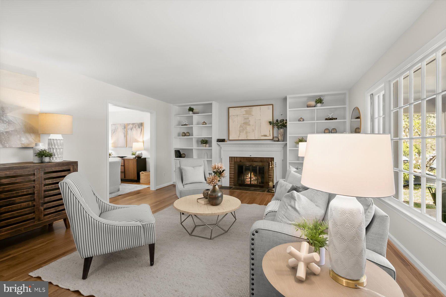 CARDEROCK SPRINGS - Residential