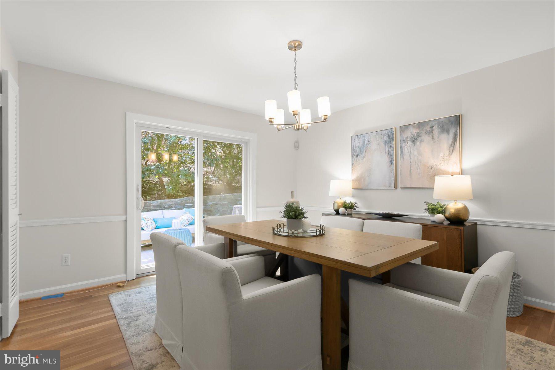 CARDEROCK SPRINGS - Residential