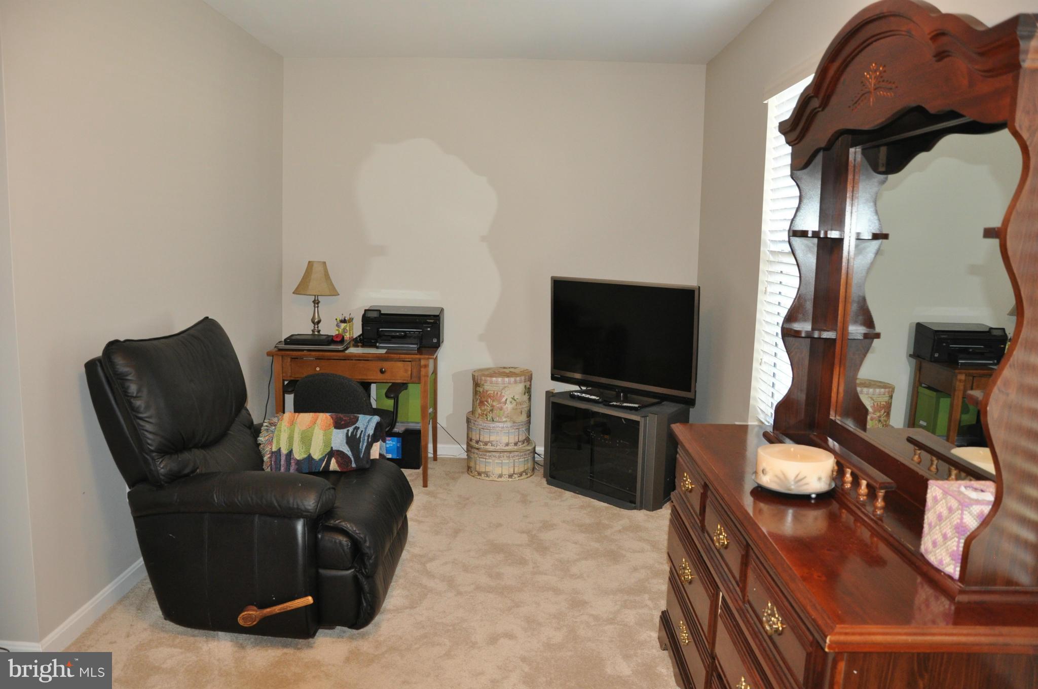 UNIVERISTY CENTER - Residential