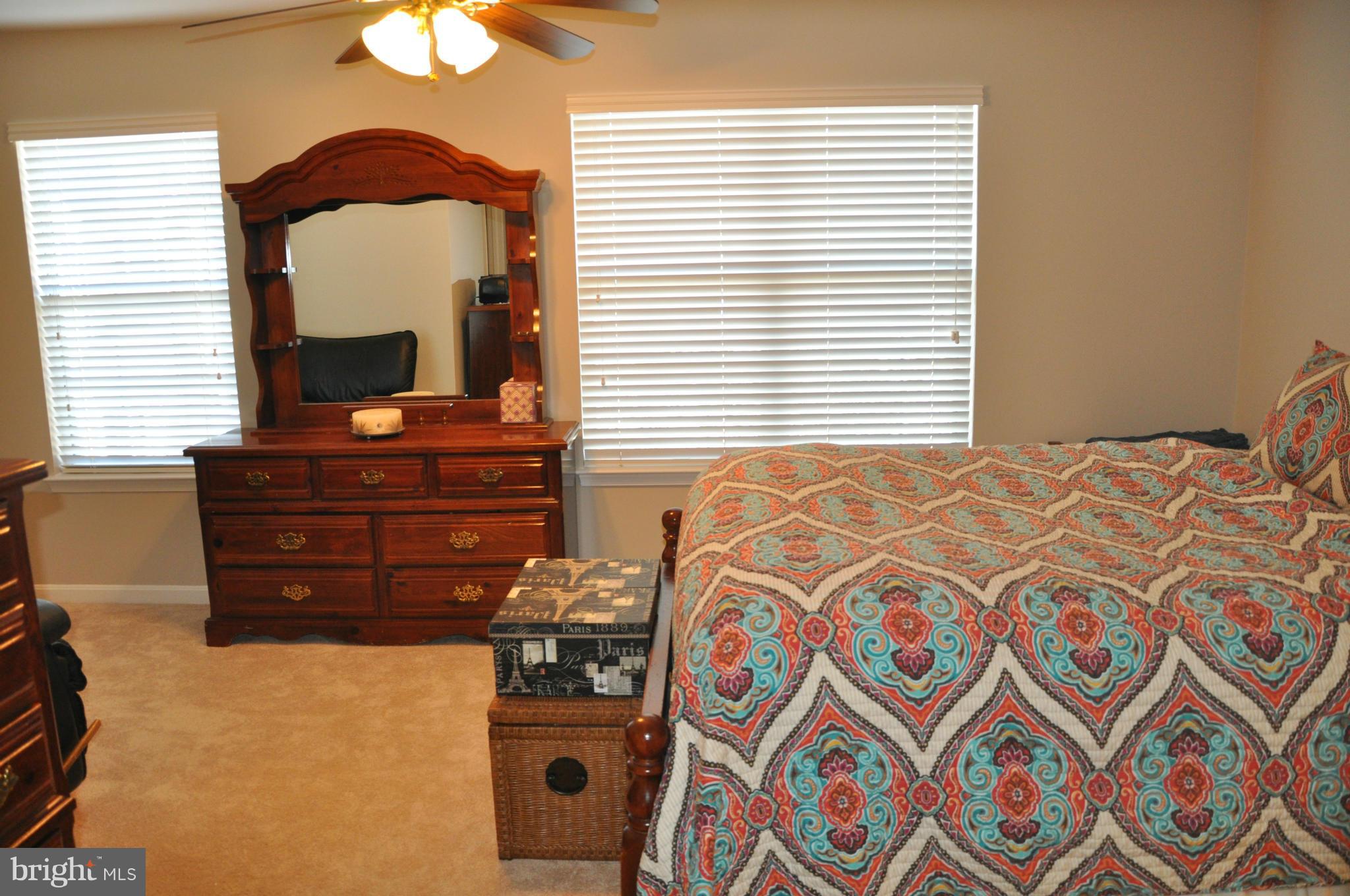 UNIVERISTY CENTER - Residential