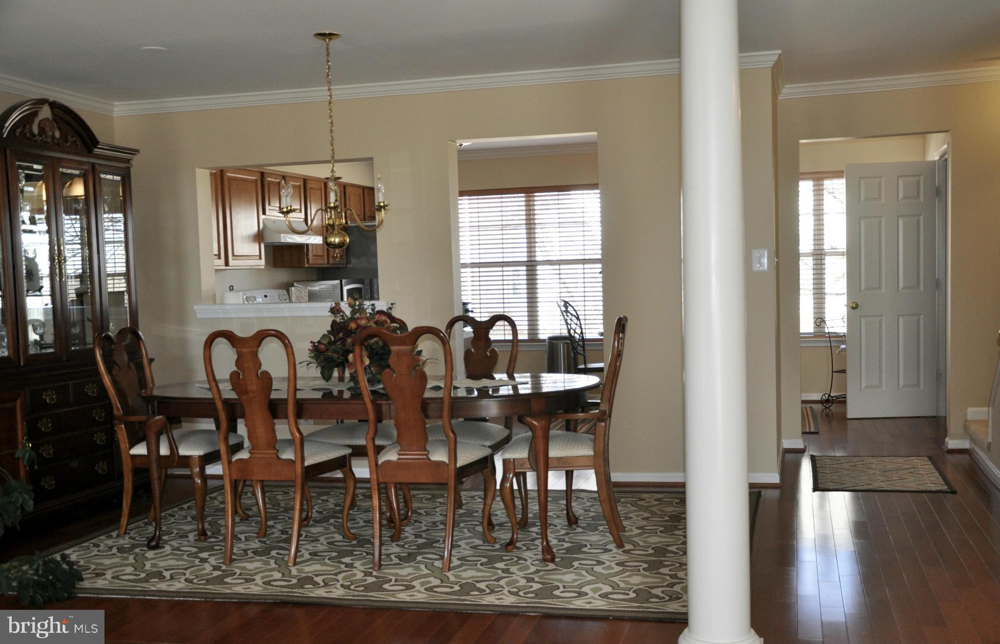 UNIVERISTY CENTER - Residential