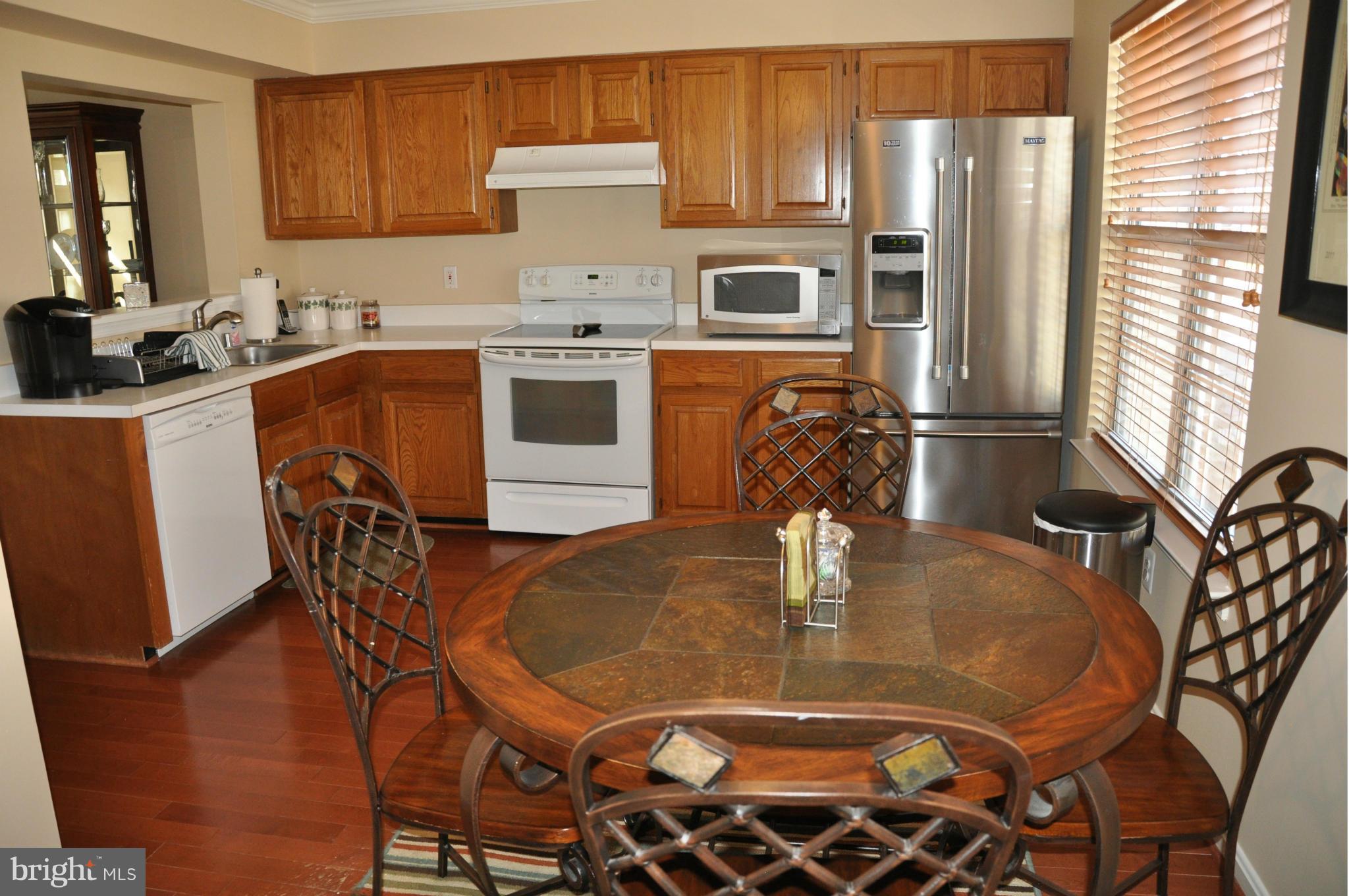 UNIVERISTY CENTER - Residential