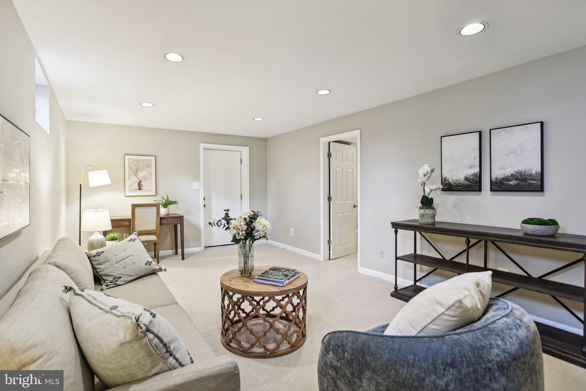 SEQUOIA FARMS - Residential