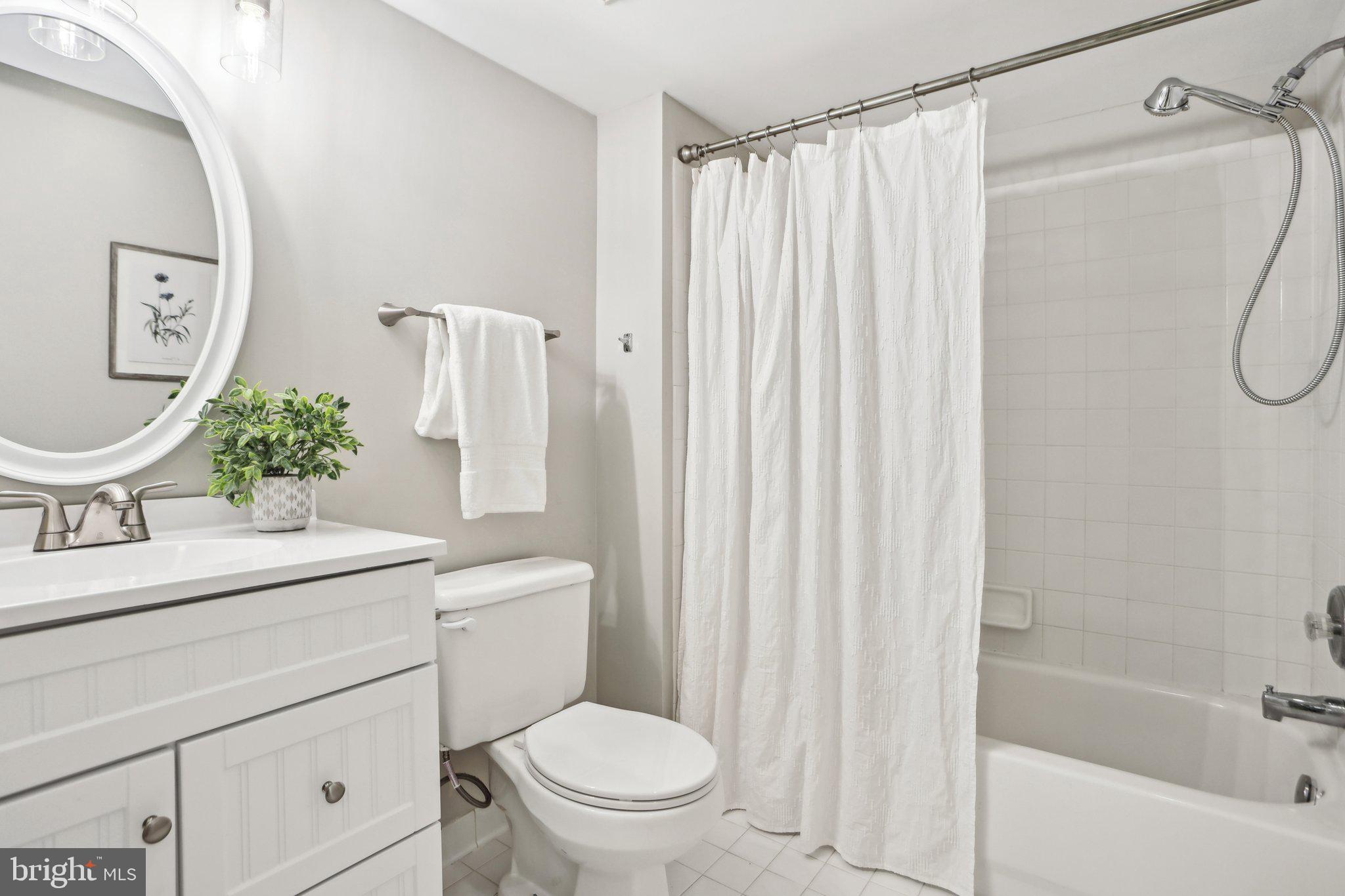 SEQUOIA FARMS - Residential