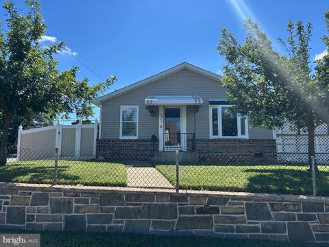 Photo of 6817 Brentwood Avenue, DUNDALK, MD 21222 (MLS # MDBC2175244)