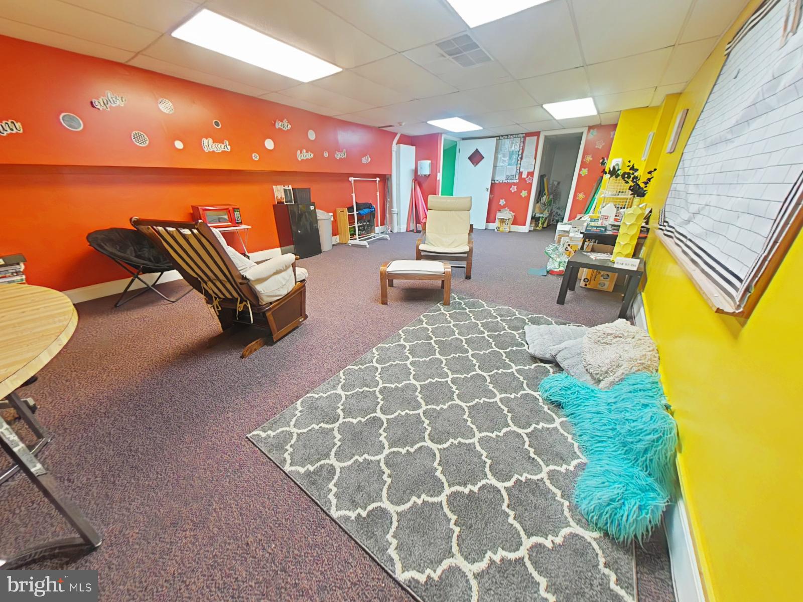 GERMANTOWN - Commercial Sale