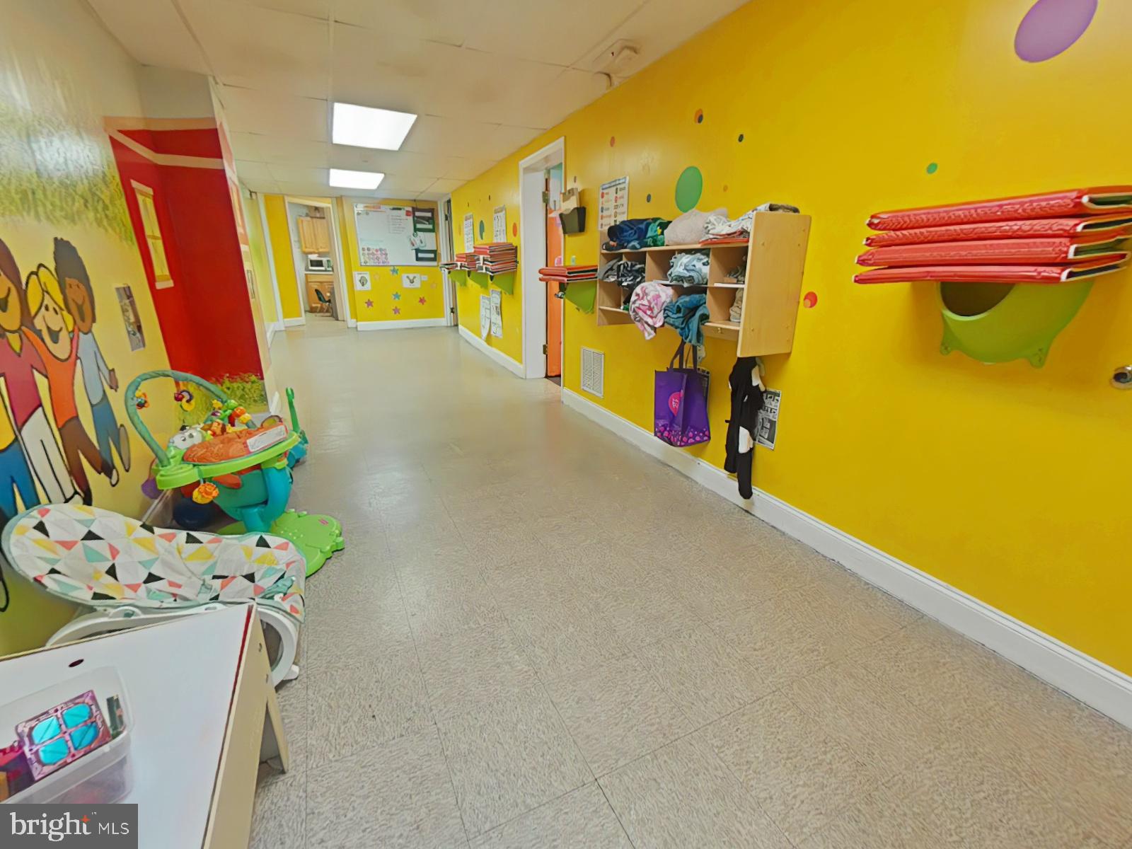 GERMANTOWN - Commercial Sale