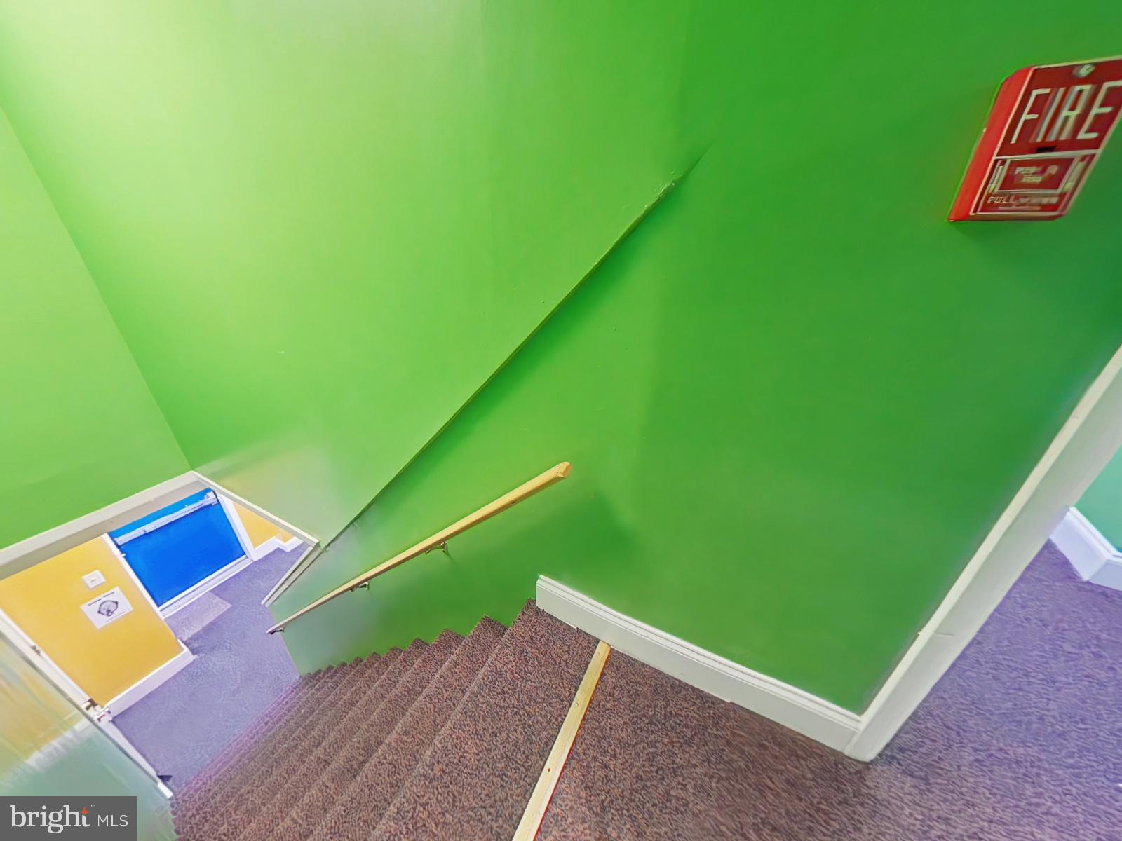 GERMANTOWN - Commercial Sale