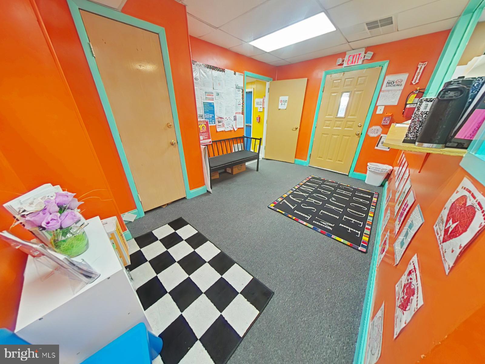 GERMANTOWN - Commercial Sale